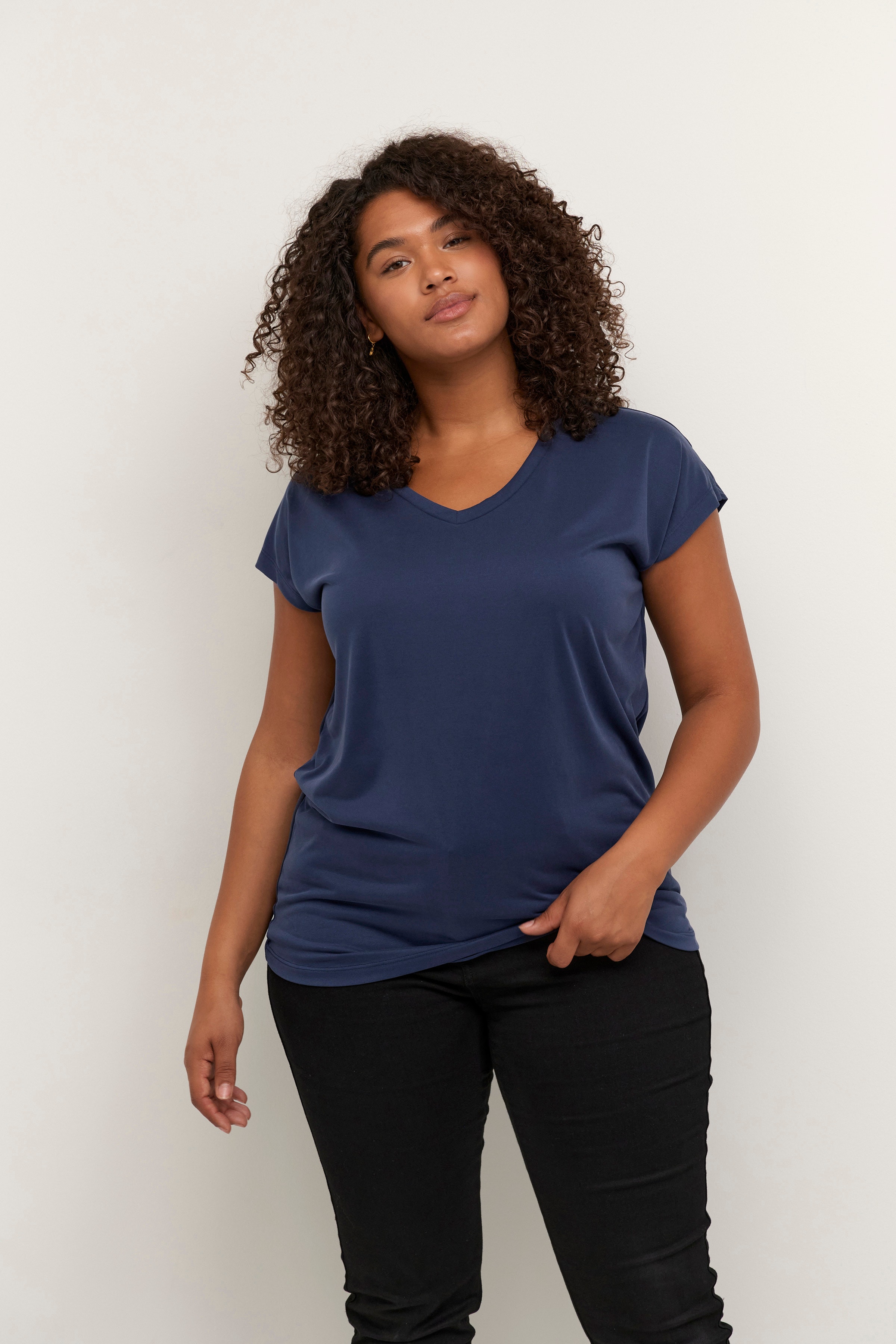 KClina T-shirt LOOKBOOK FRONT 10580080-52737