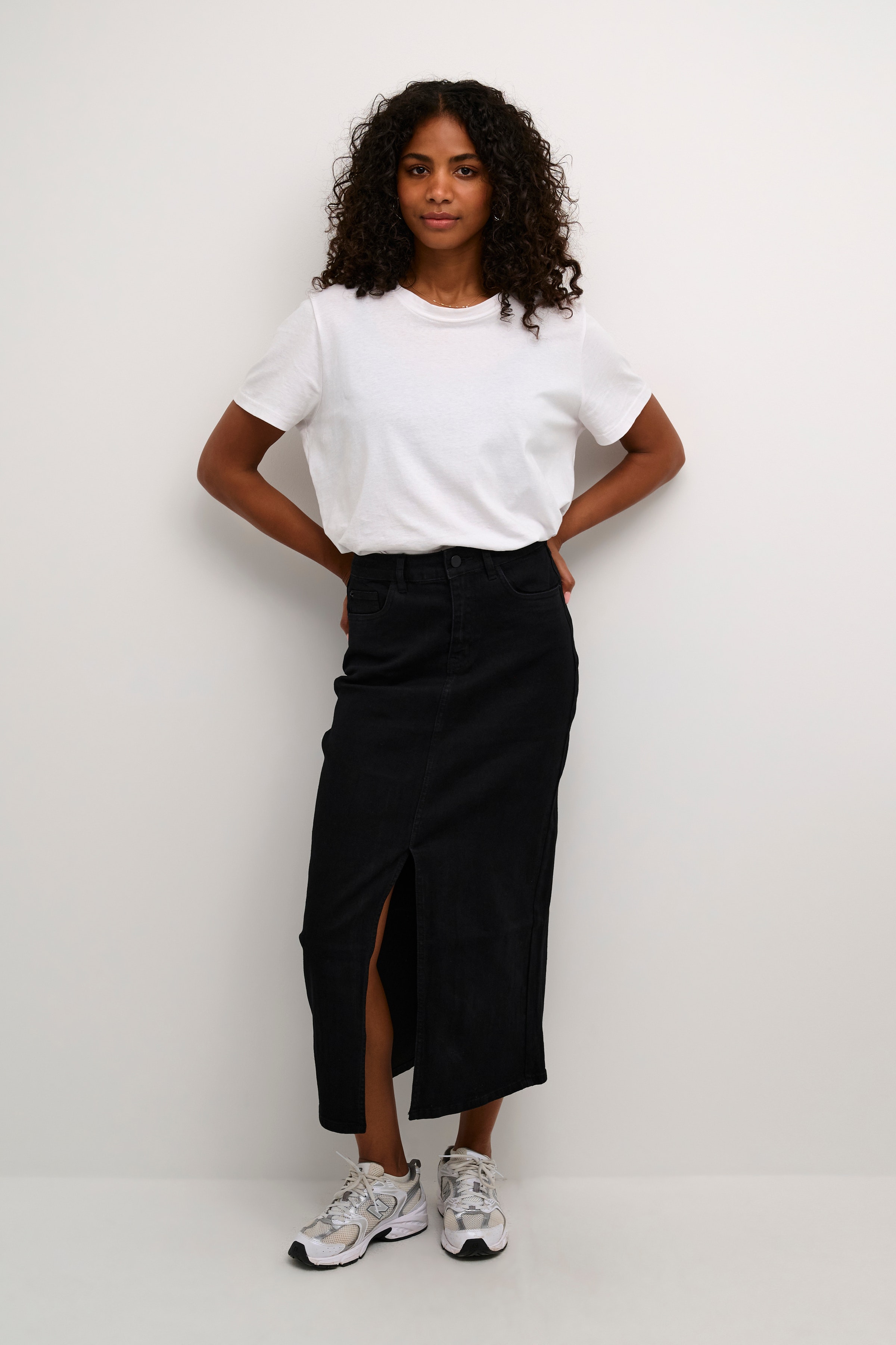 KAsinem Denimskjørt LOOKBOOK FRONT 10508064-100121