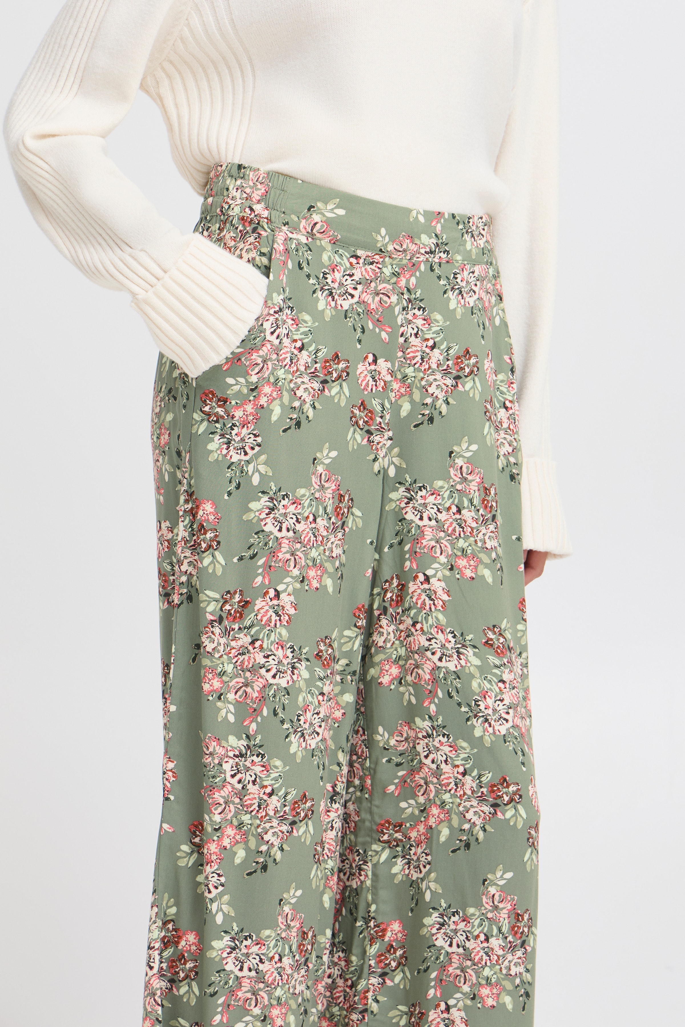 BYMMJOELLA Bukser LOOKBOOK DETAIL 20816521-204598