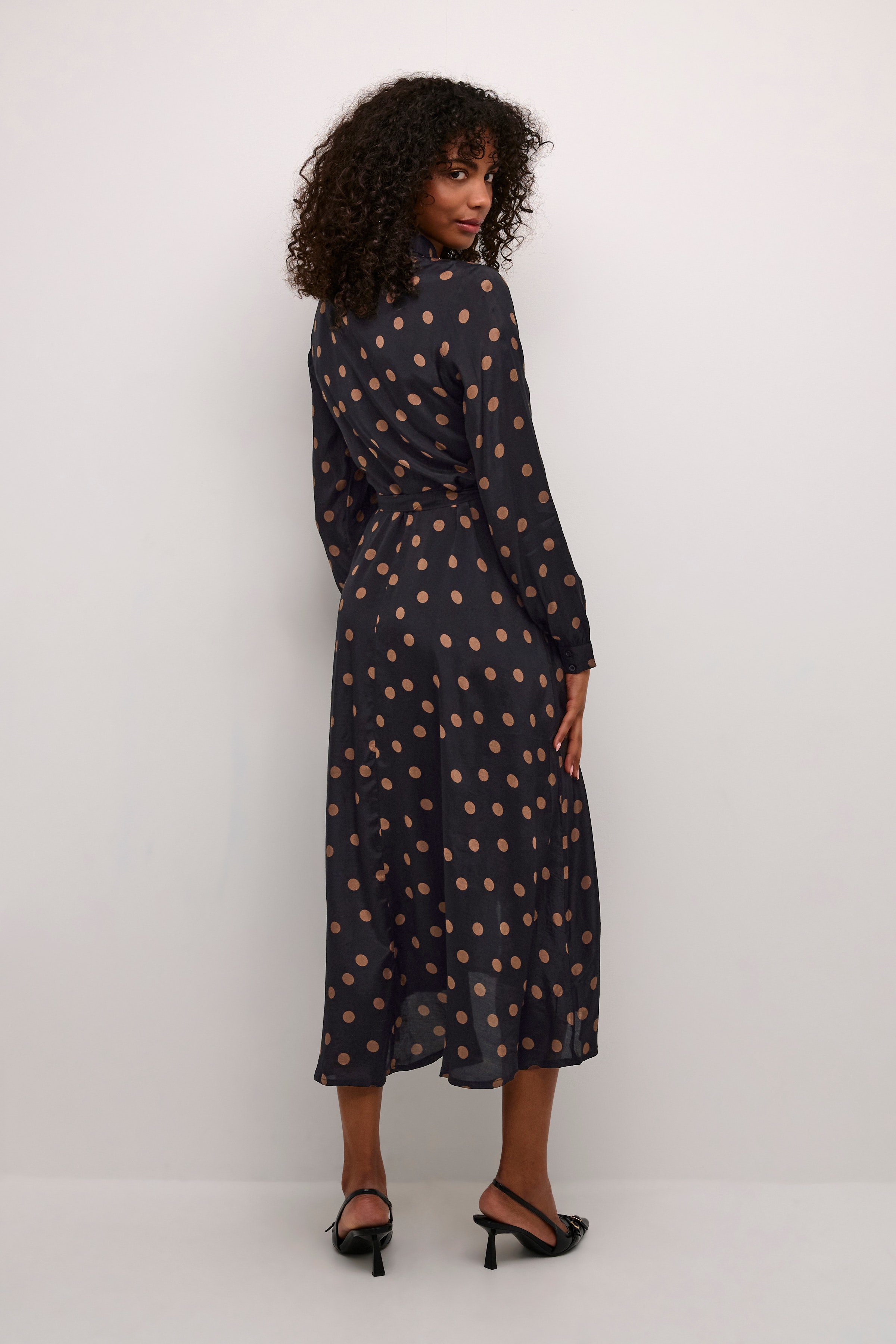 KAoline Kjole LOOKBOOK BACK 10551216-100535