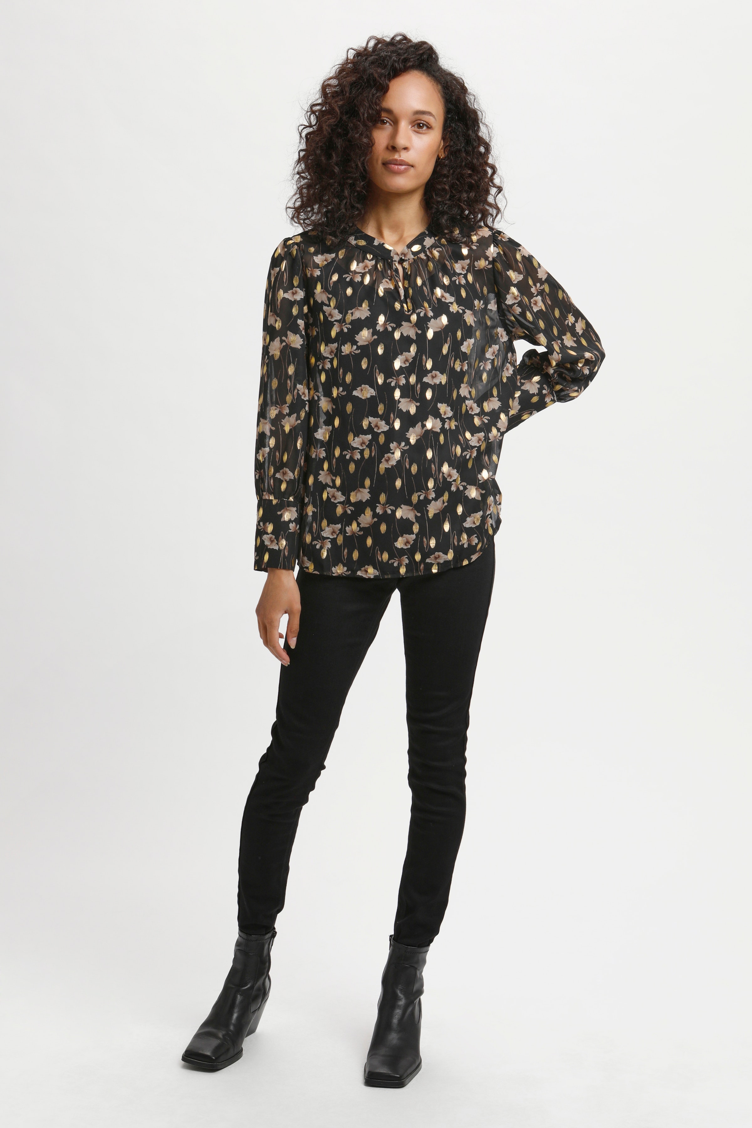 KAflorala Bluse LOOKBOOK FRONT 10505785-101751
