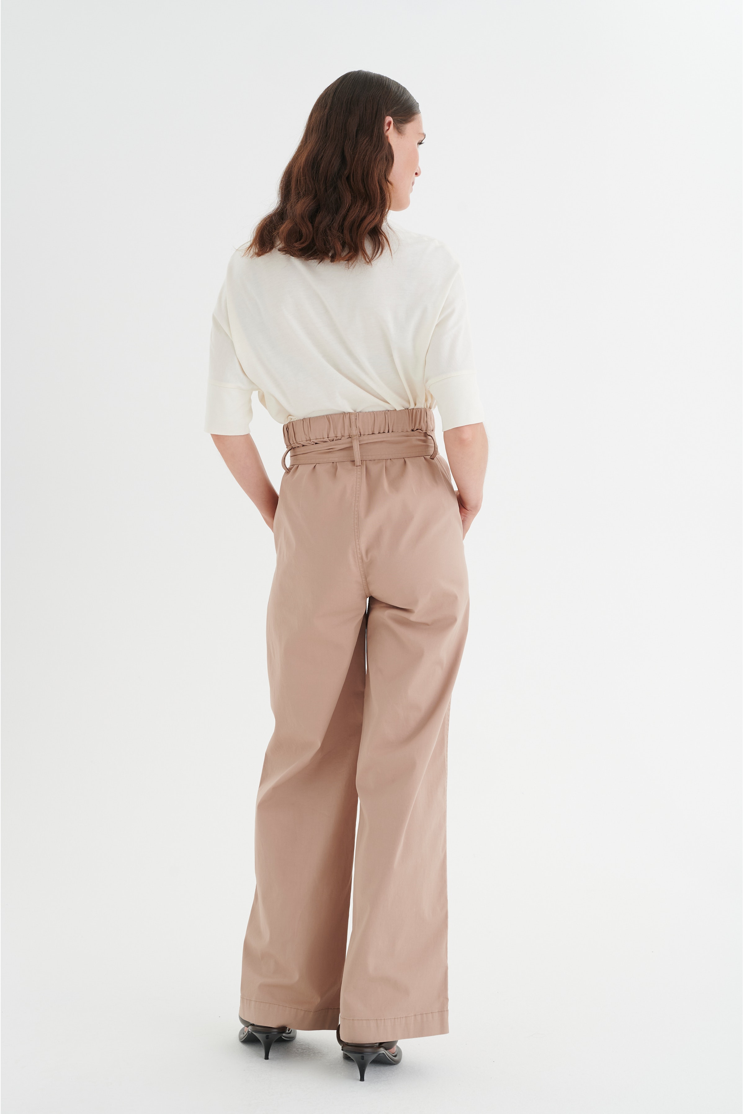 HuldaIW T-shirt LOOKBOOK BACK 30106394-110701