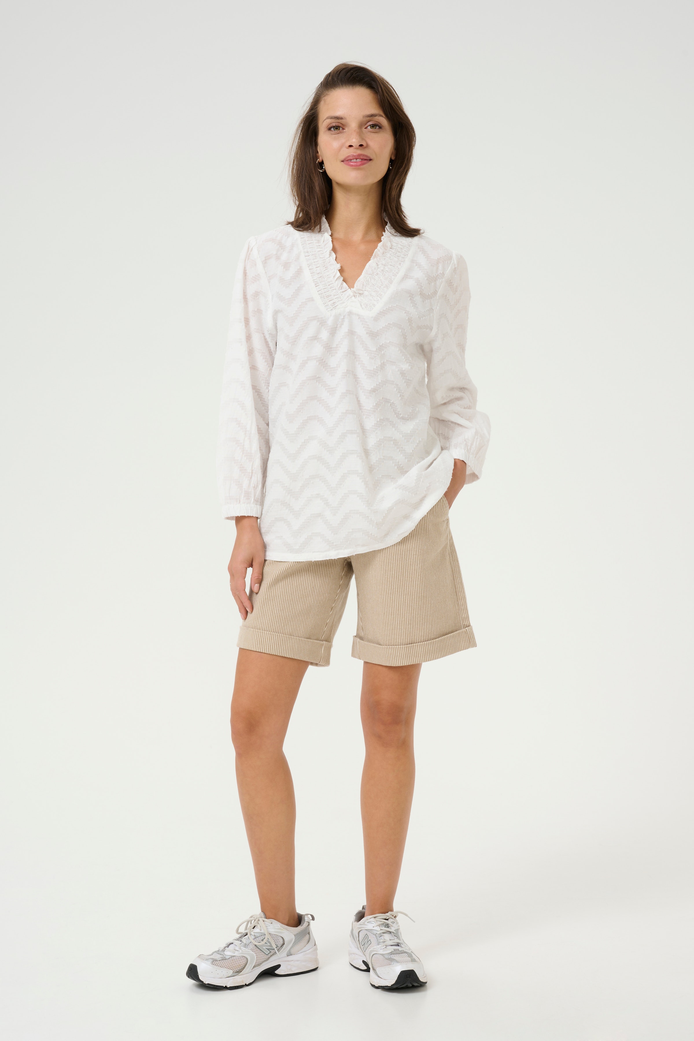 KAvictoria Bluse LOOKBOOK FRONT 10509753-110602