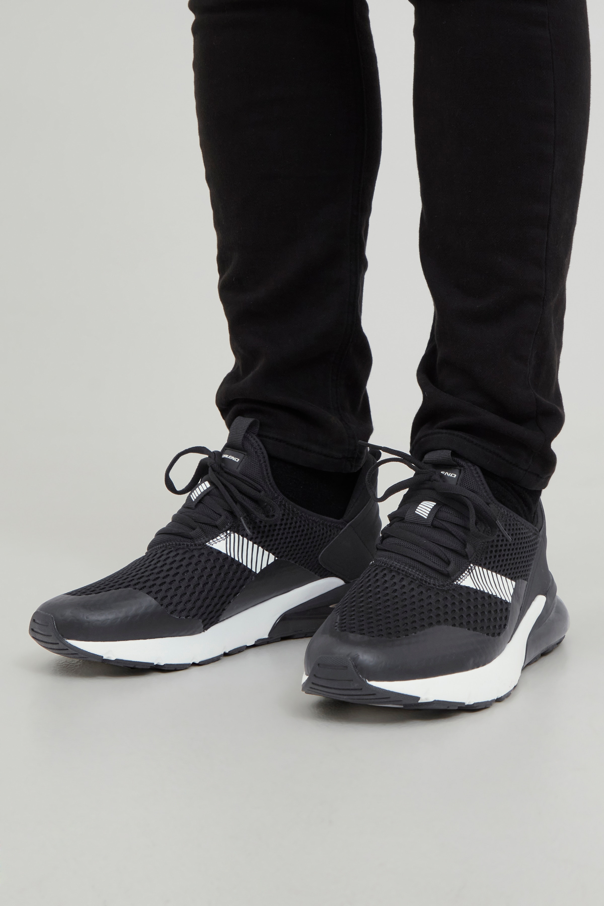 Schuh LOOKBOOK FRONT 20710505-194007