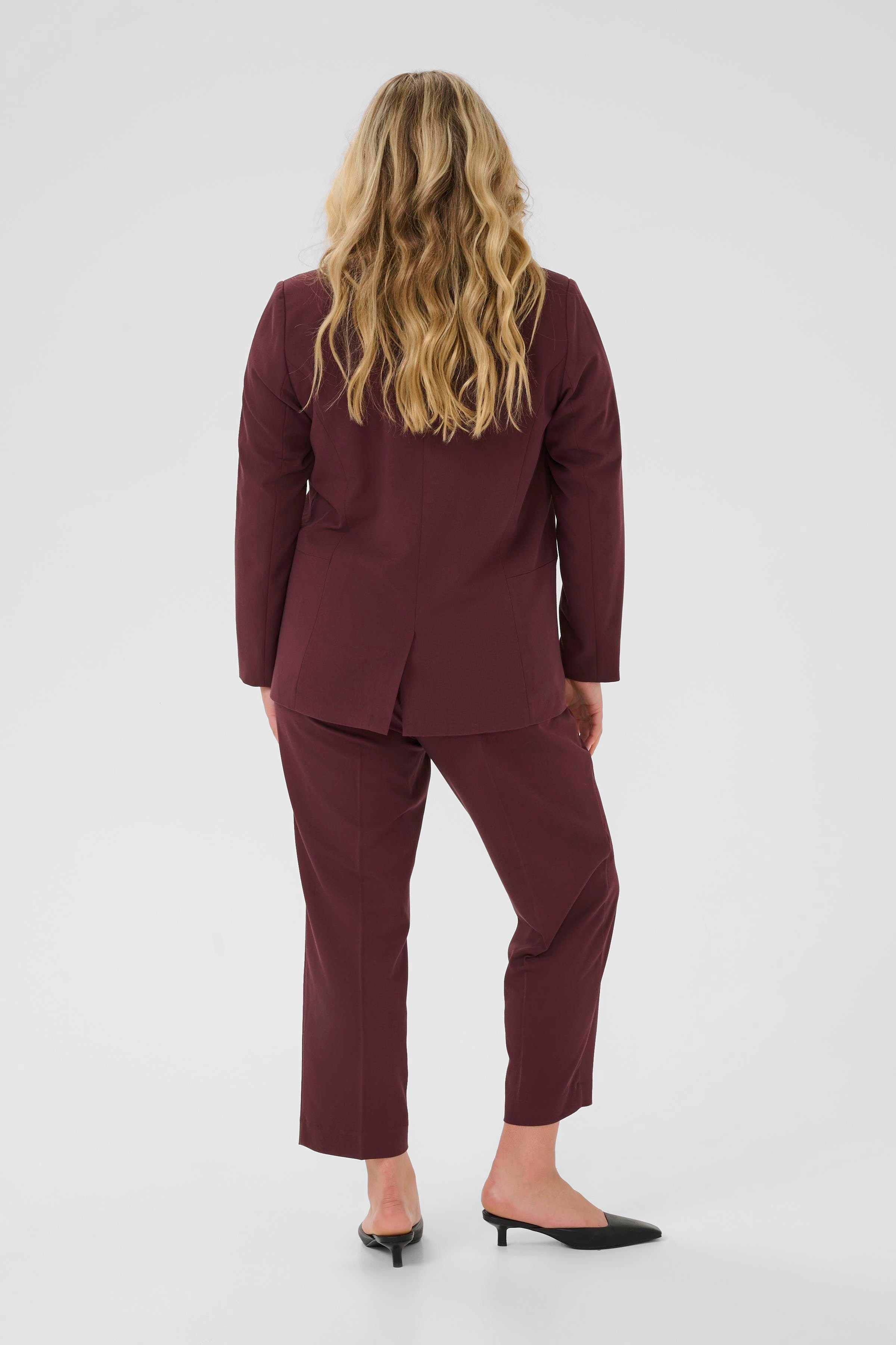 KCsakira Blazer LOOKBOOK BACK 10580933-191619