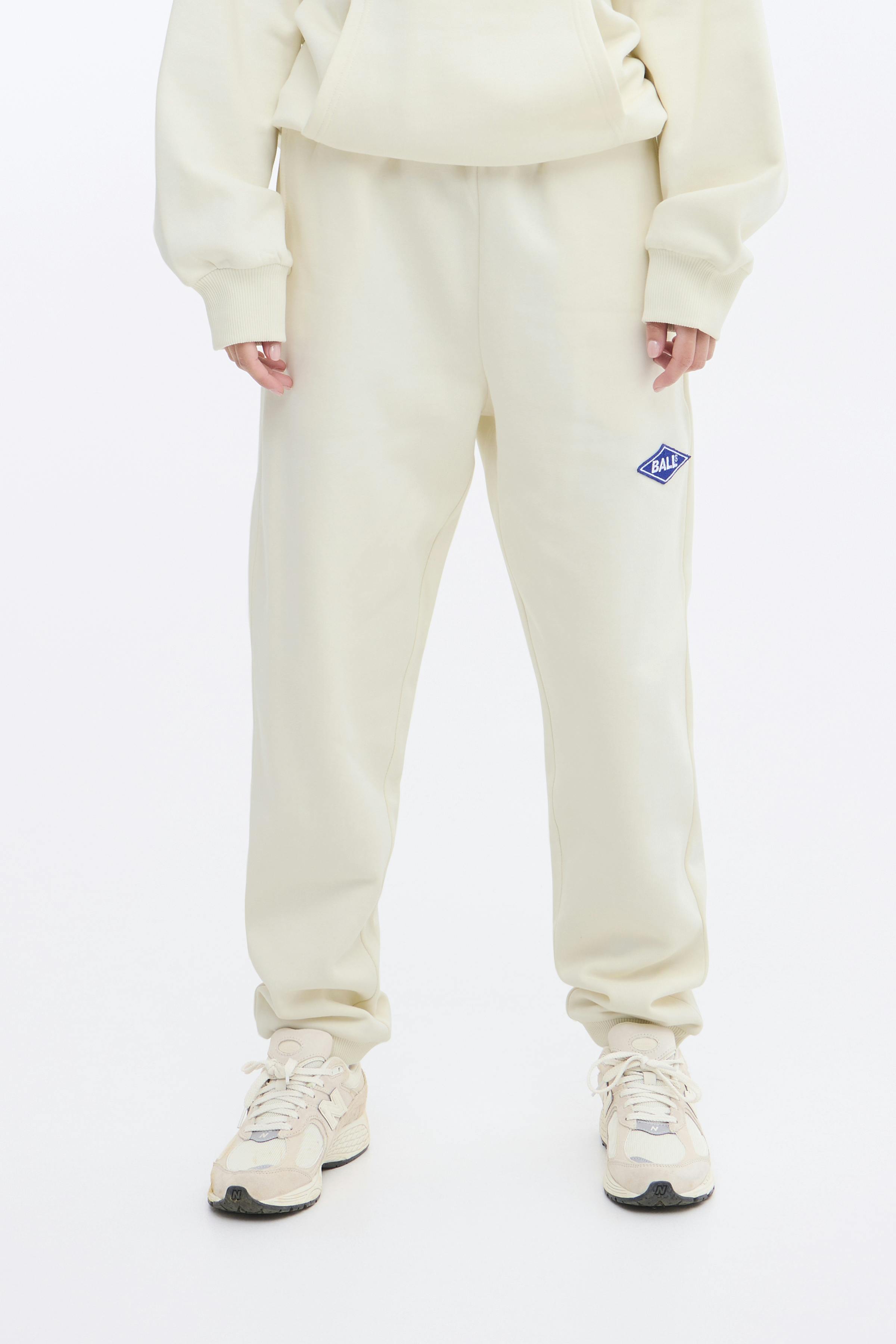 BALL RIMINI SWEAT PANTS LOOKBOOK FRONT 50405212-B1010