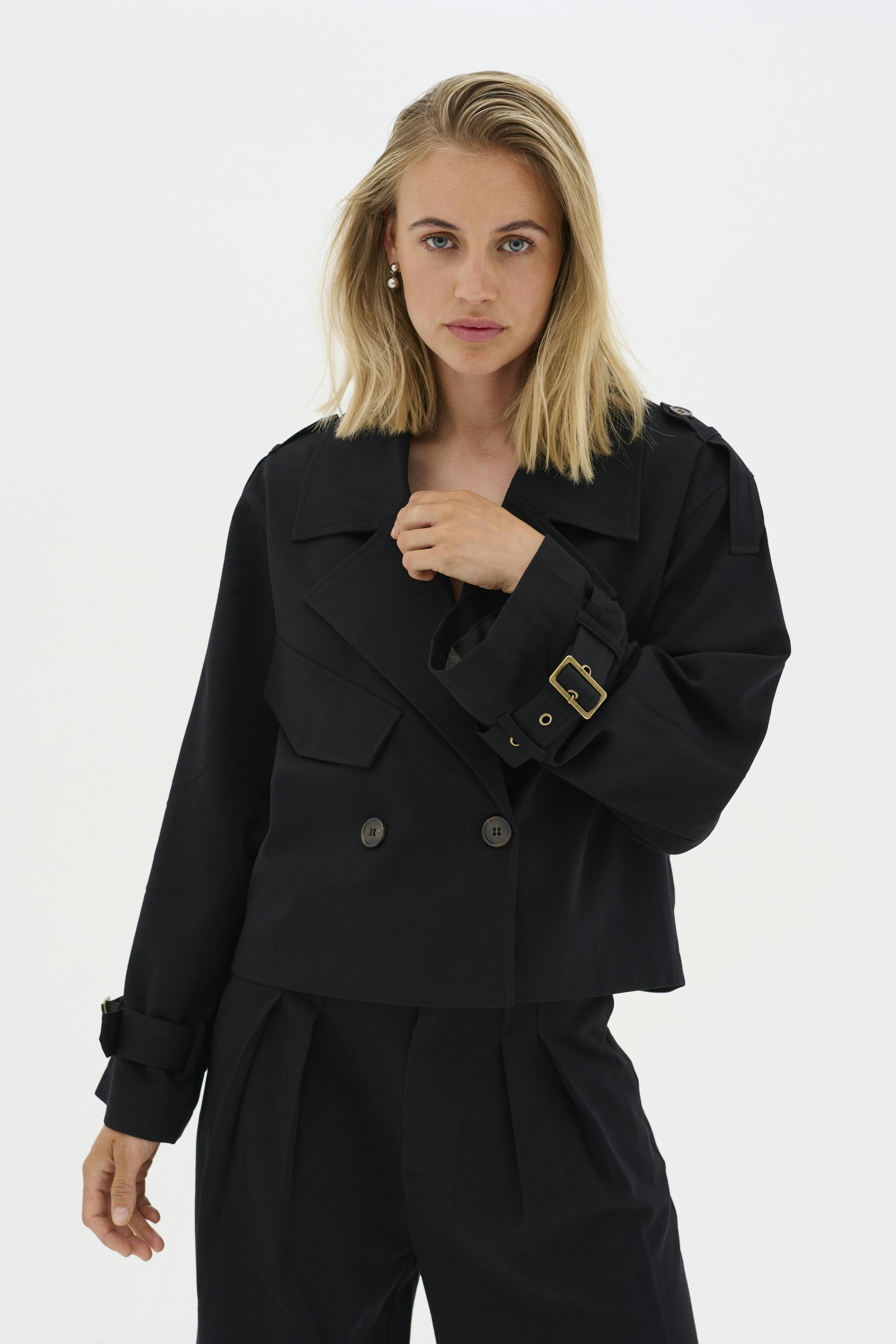 SilleMW Korte trenchcoat LOOKBOOK FRONT 10704806-100031