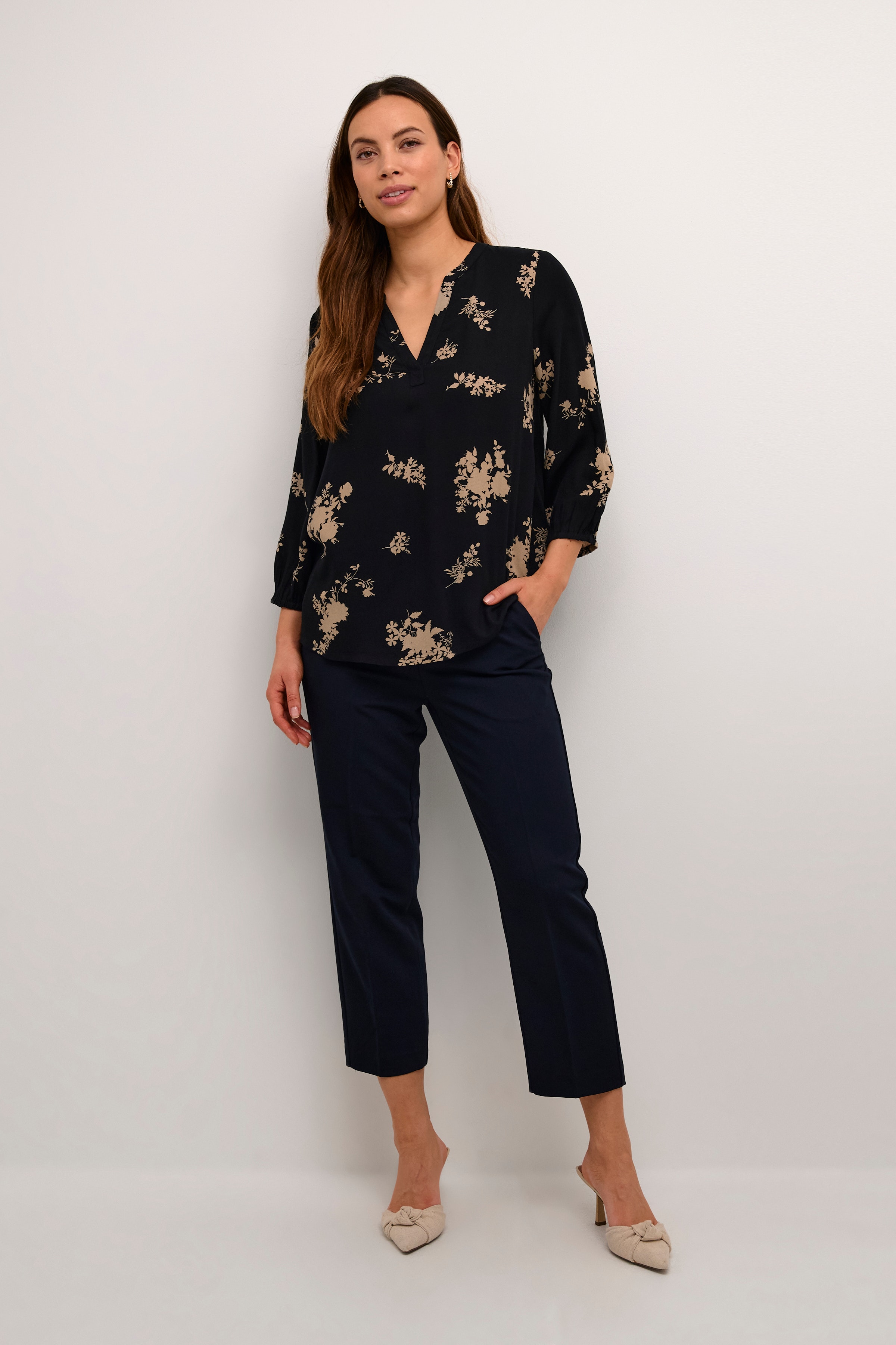 KAclaire Bluse LOOKBOOK FRONT 10508704-106367