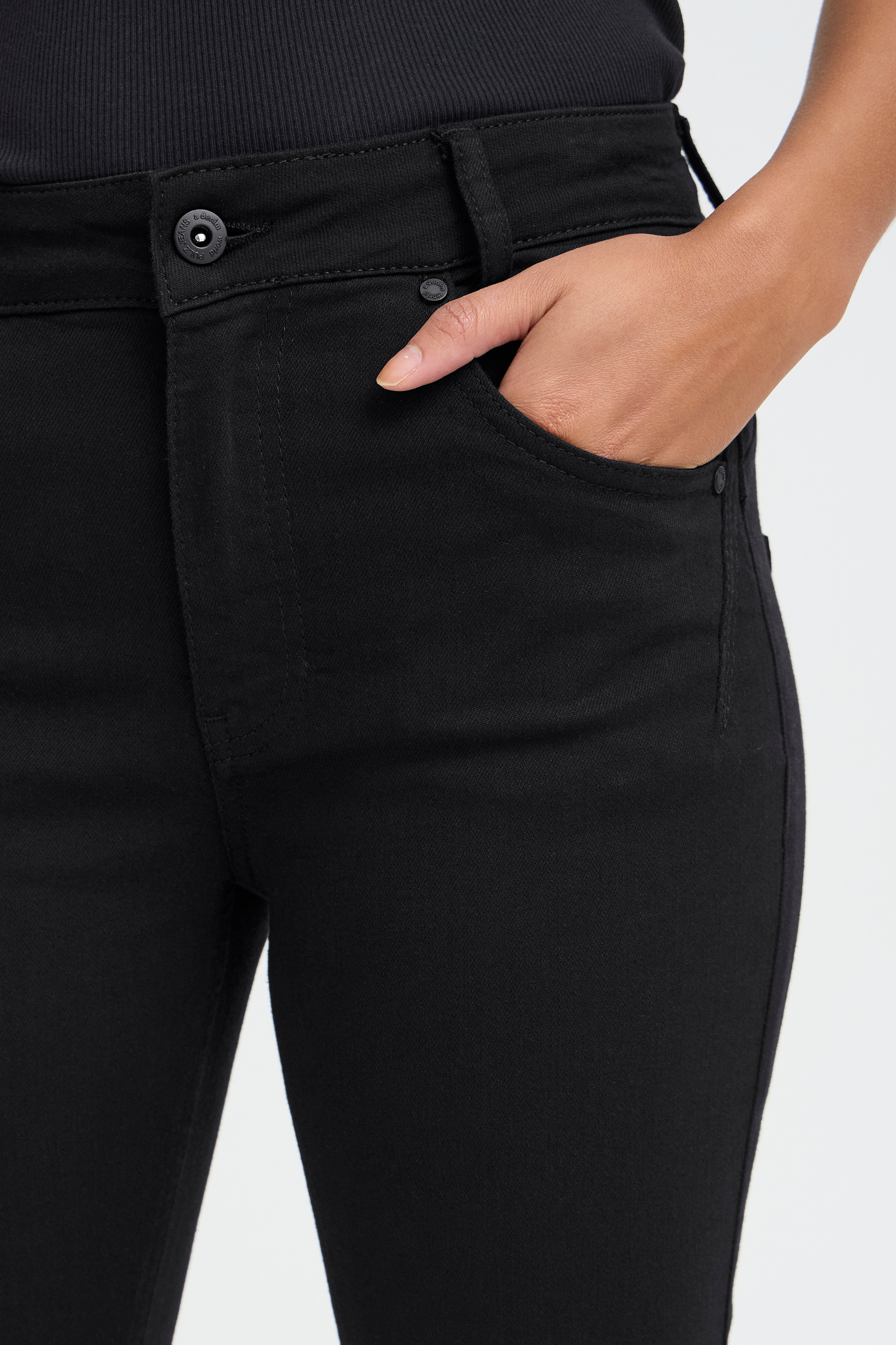 PZCARMEN HW Jeans Skinny LOOKBOOK BACK 50205664-200004