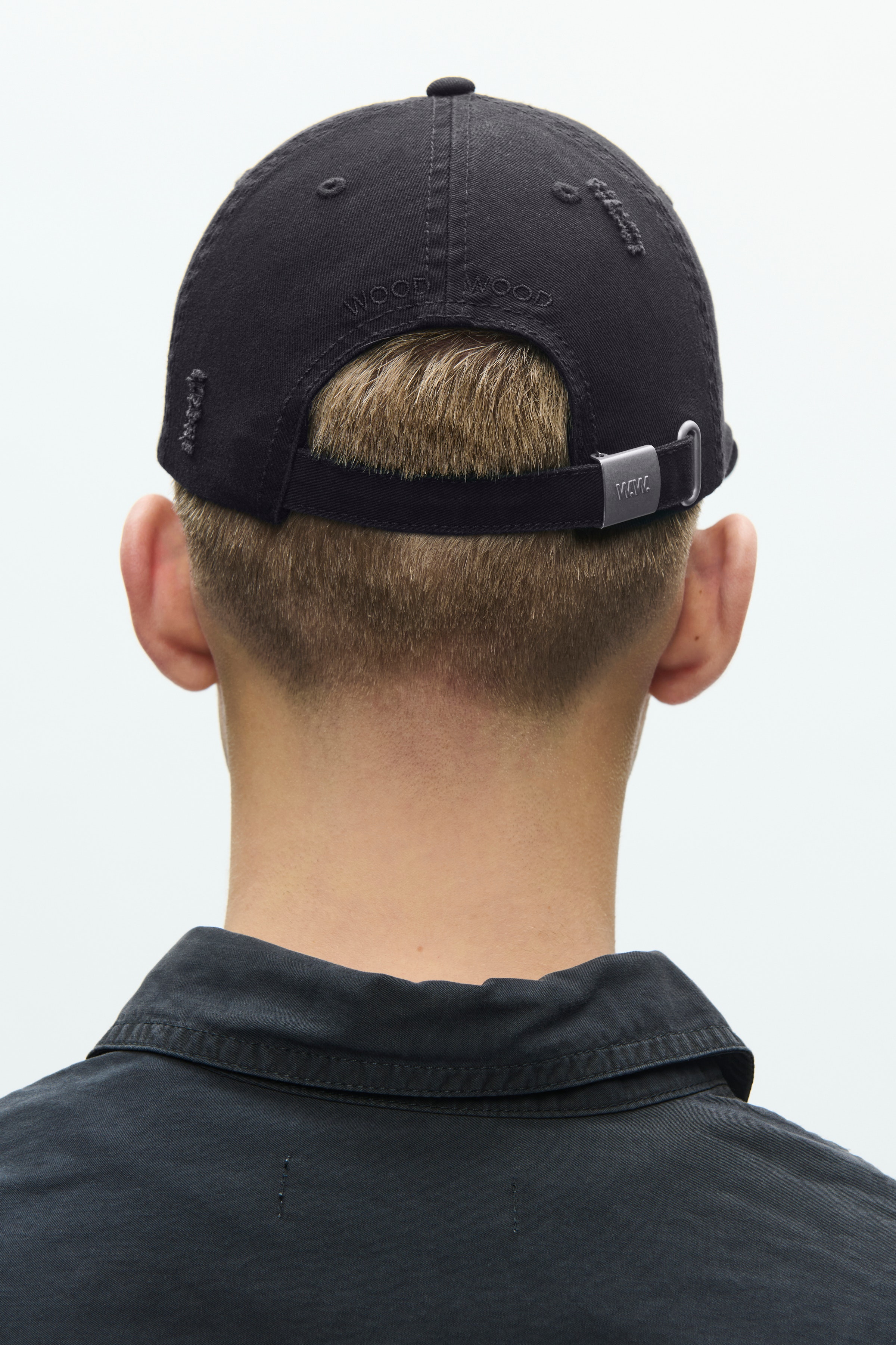 WWMon-fri Kasket LOCATION NONE 30251858-303700