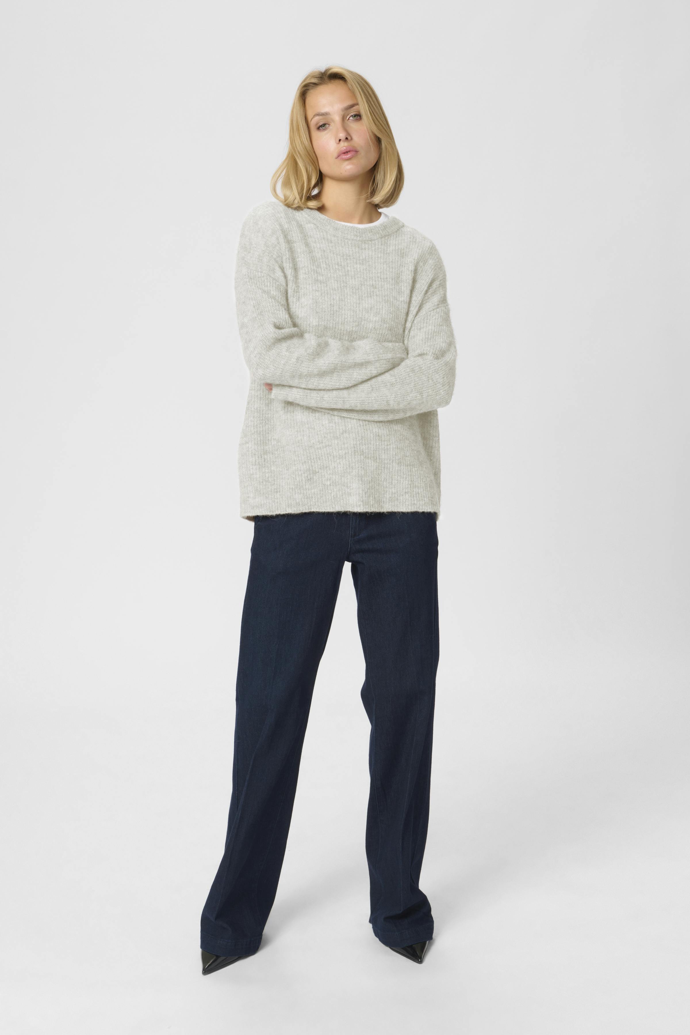 05 Knitted pullover LOOKBOOK FRONT 10703603-100378