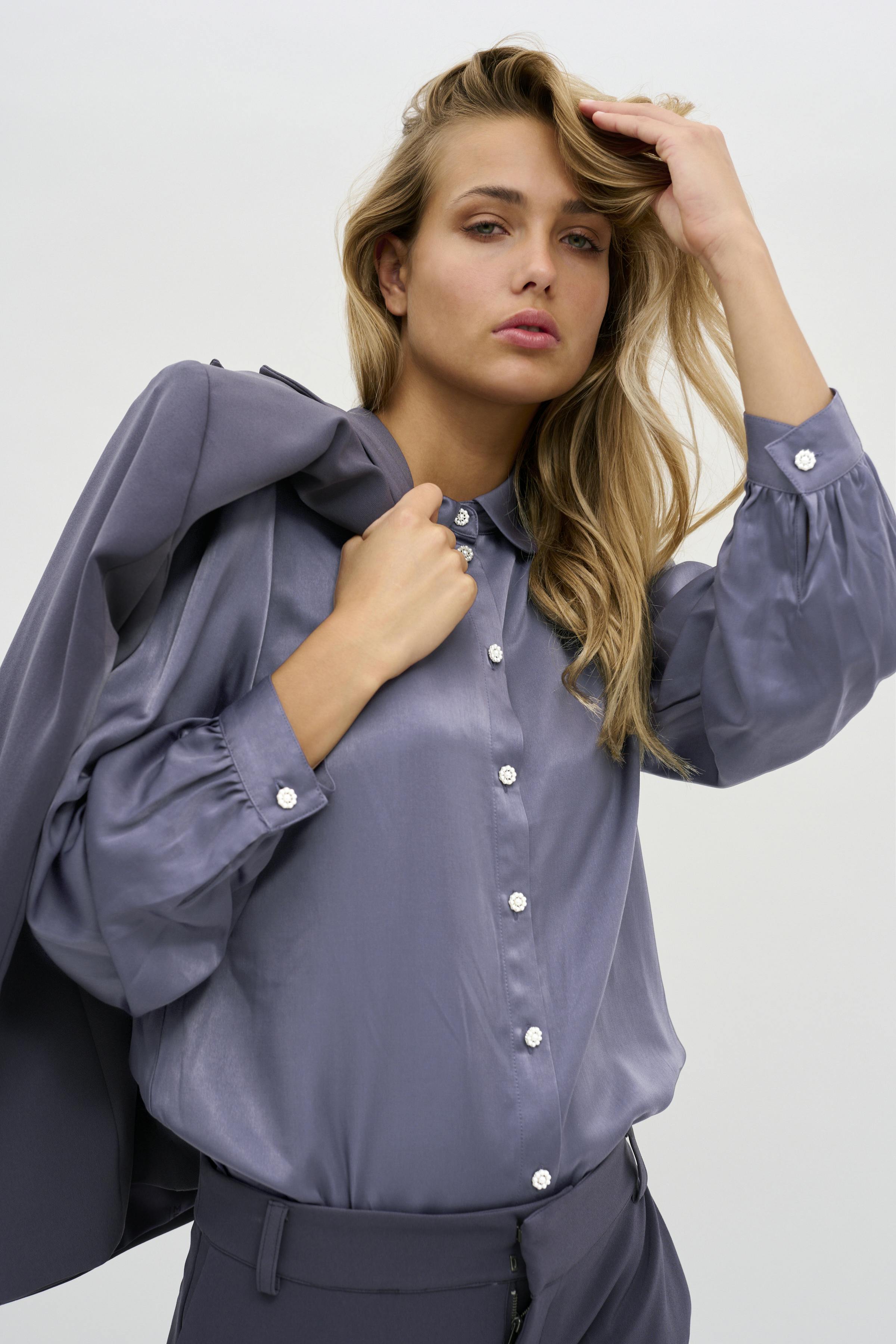 EstelleMW Shirt LOOKBOOK DETAIL 10704134-193915