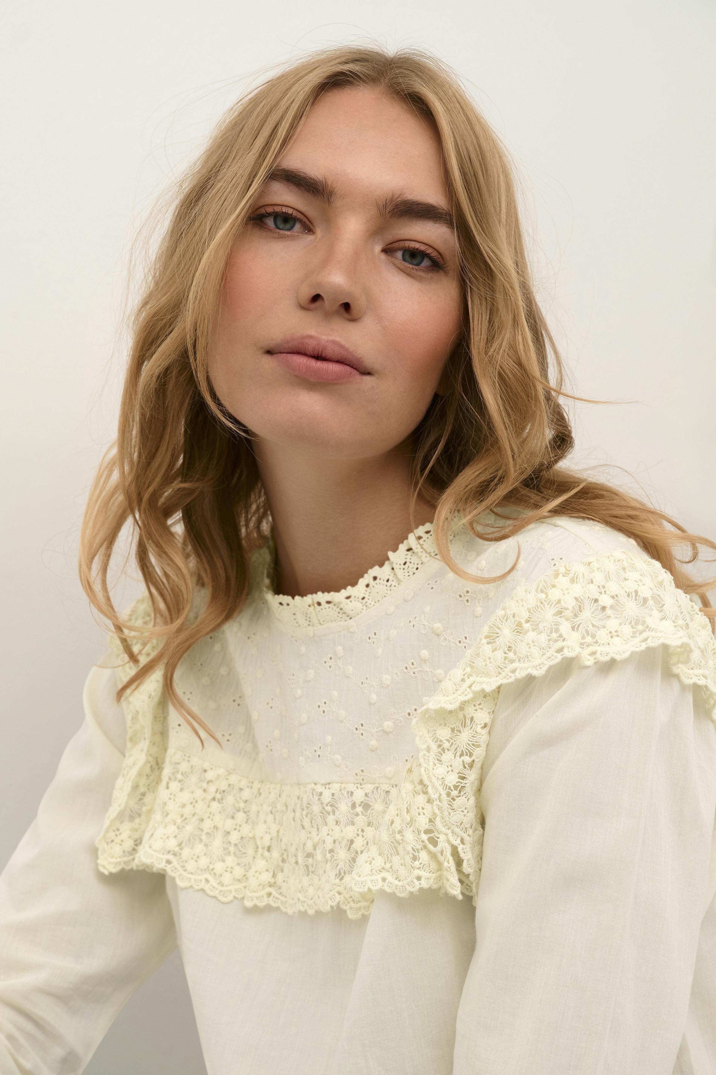 CRBine Blouse LOOKBOOK DETAIL 10612191-120908