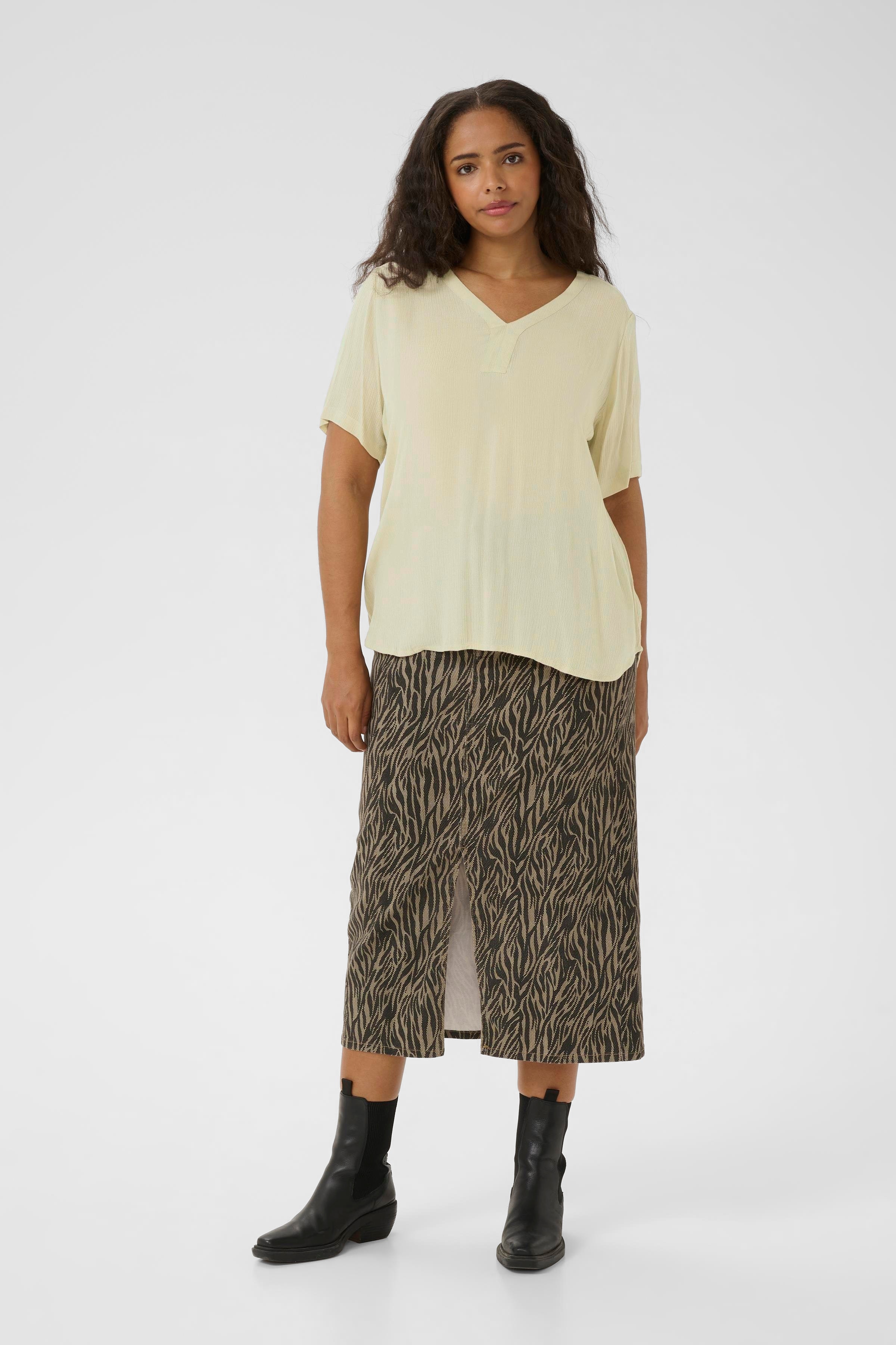 KCami Bluse LOOKBOOK FRONT 10580056-151305