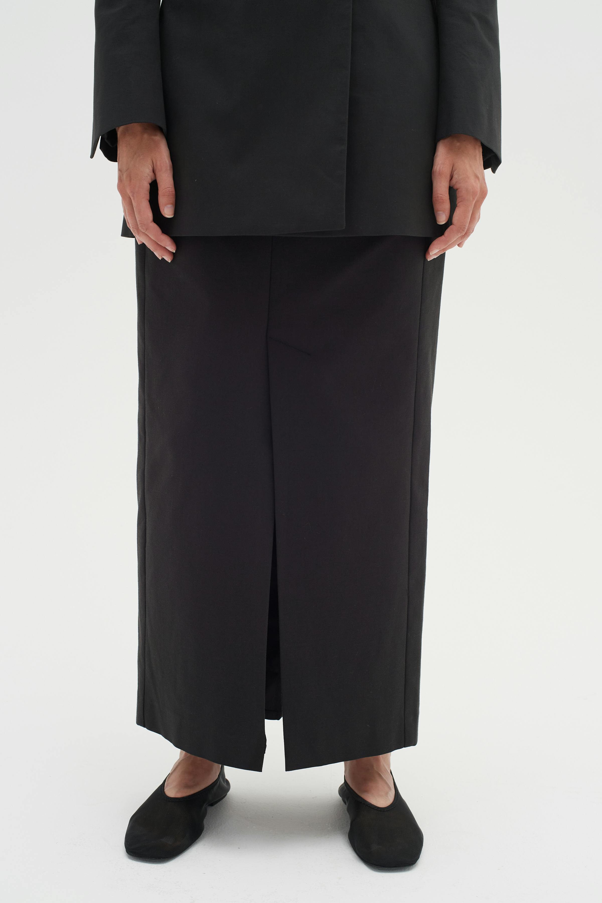 ZephIW Skirt LOOKBOOK FRONT 30109238-194008