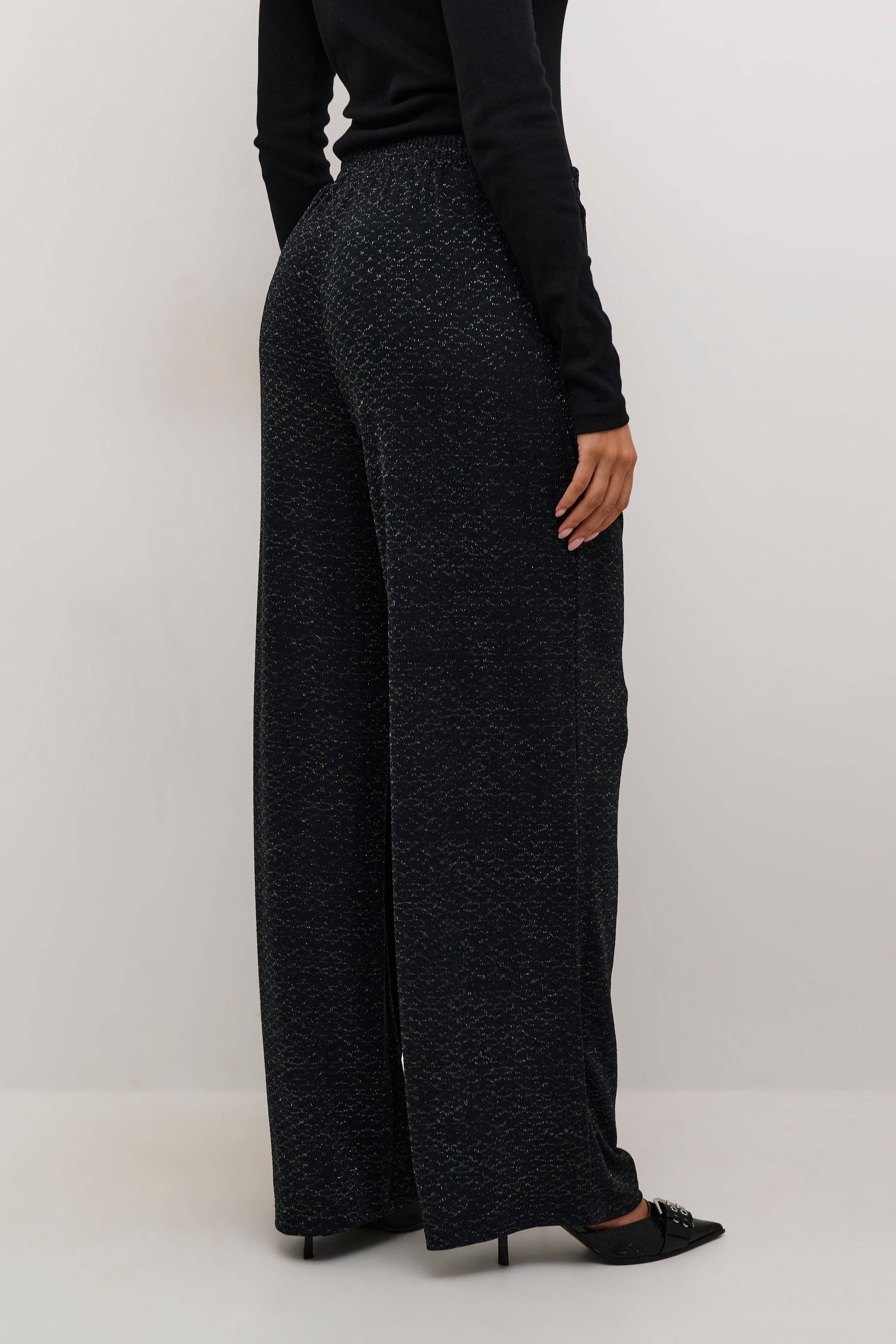 KAellie Bukser LOOKBOOK BACK 10509265-106669