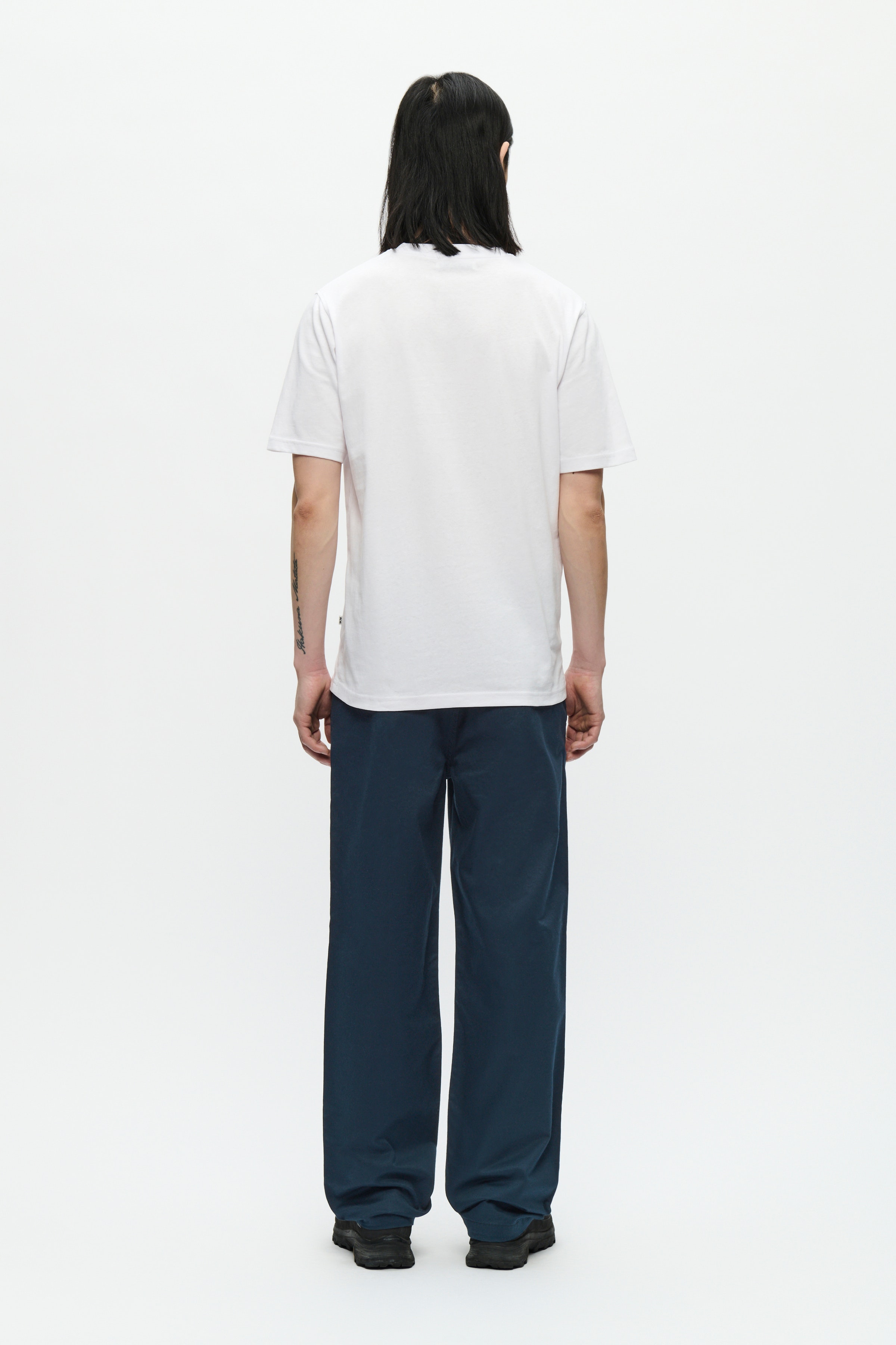 WWEssential T-shirt LOOKBOOK BACK 30250245-110601
