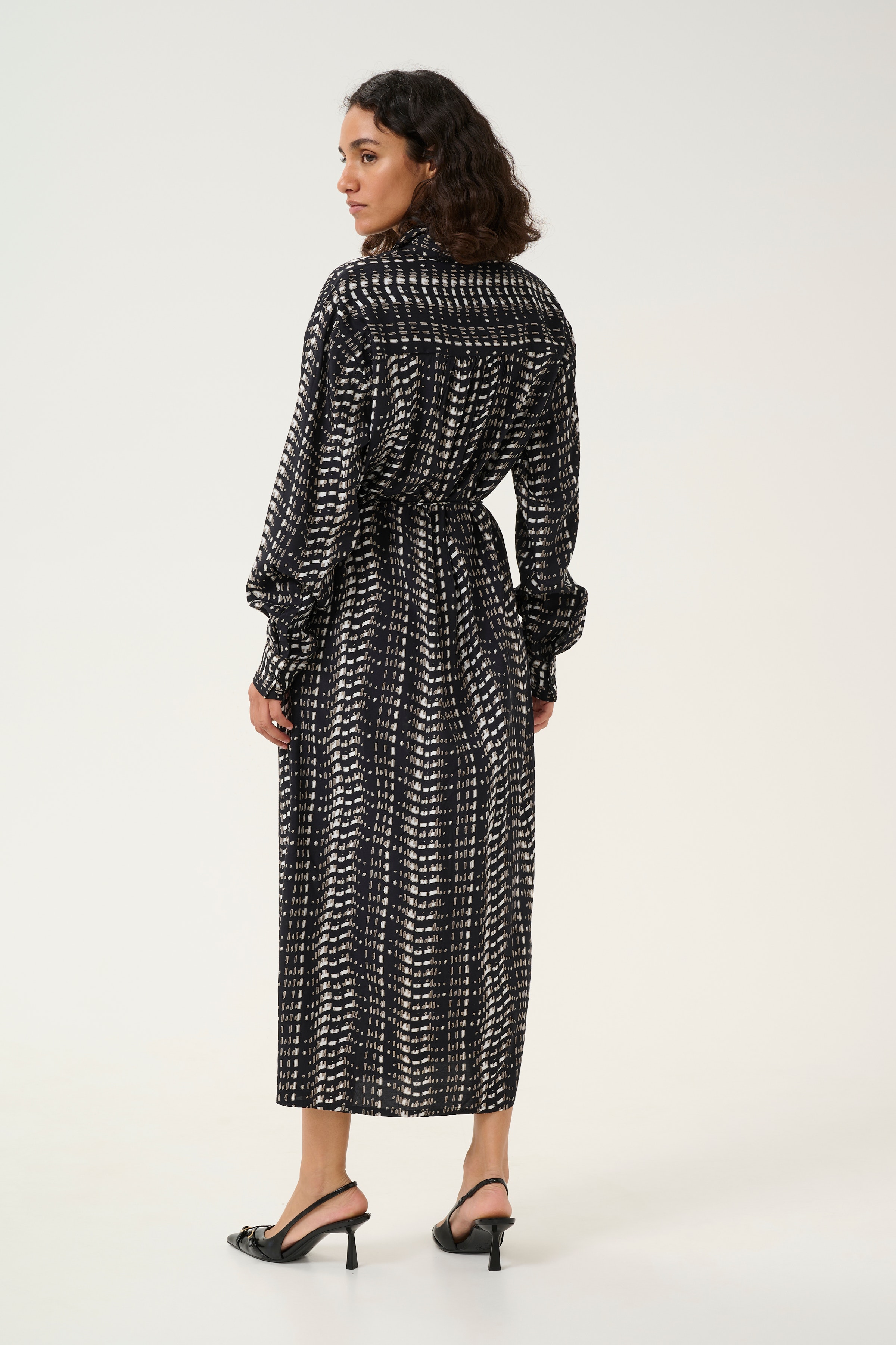 KAalice Kjole LOOKBOOK BACK 10509401-106972