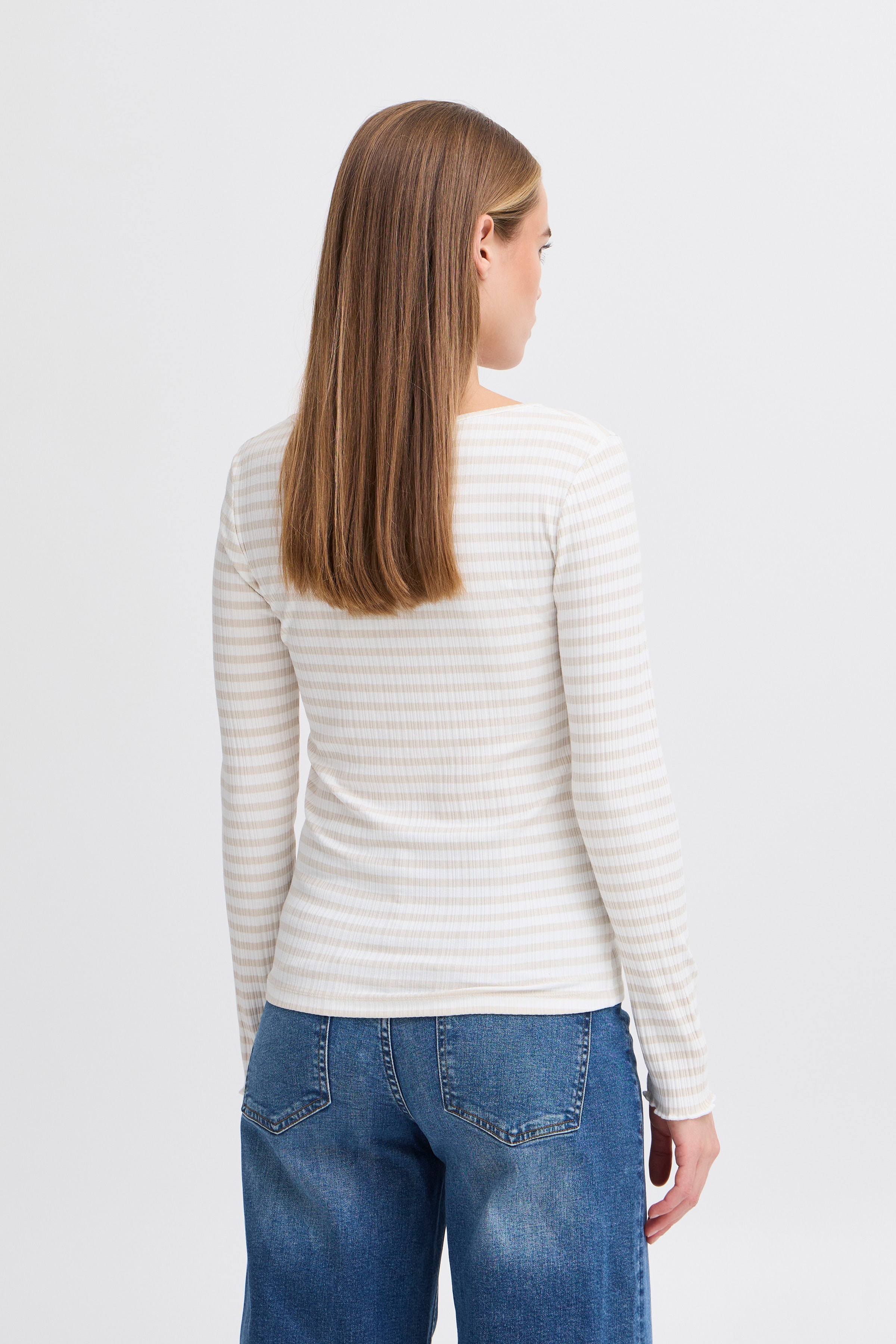 IHCELLA Langermet T-shirt LOOKBOOK BACK 20122819-130401