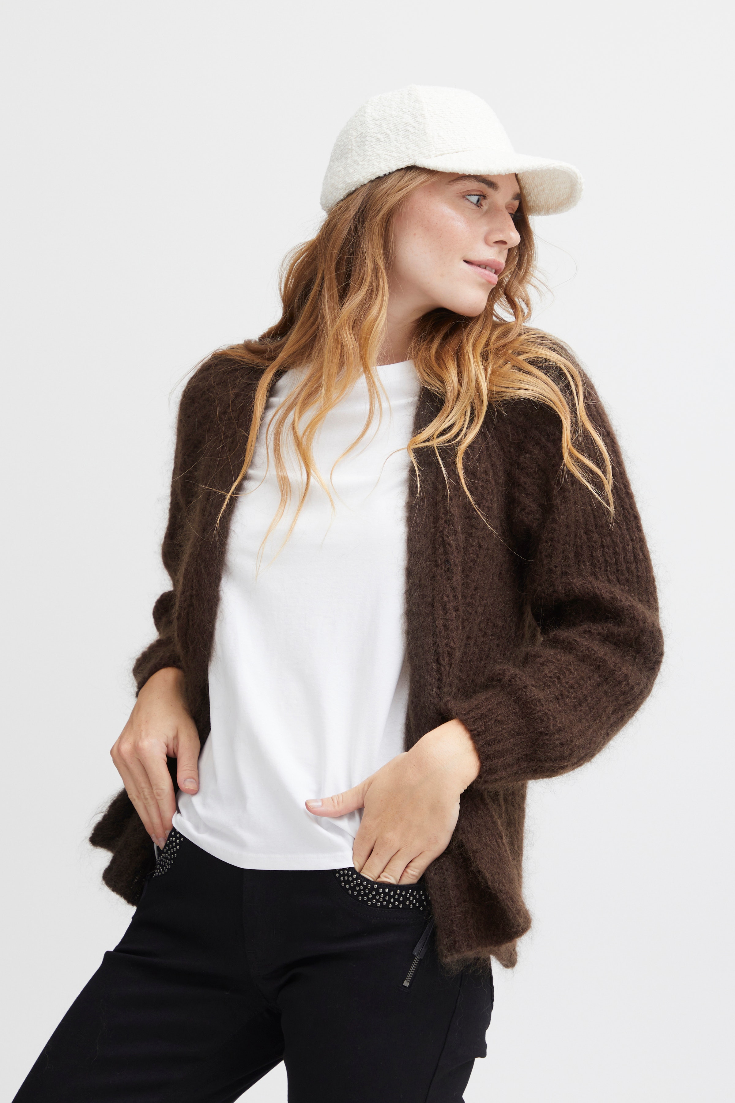 SBBELLISSIMA Cardigan LOOKBOOK FRONT 22100322-190912