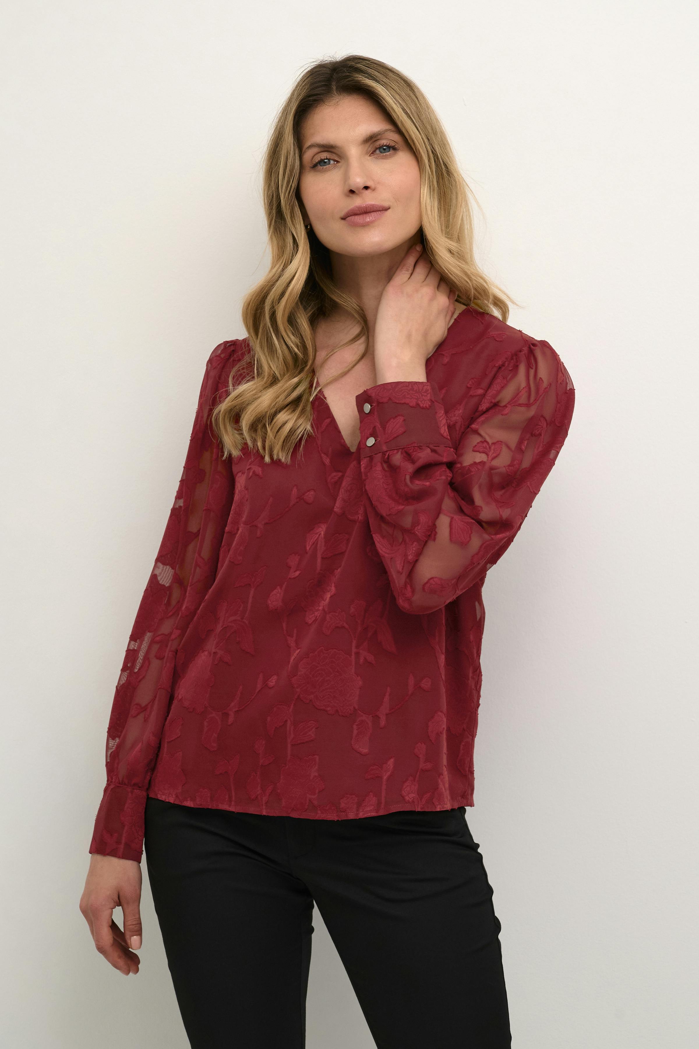 KAtulla Bluse LOOKBOOK FRONT 10508023-191531