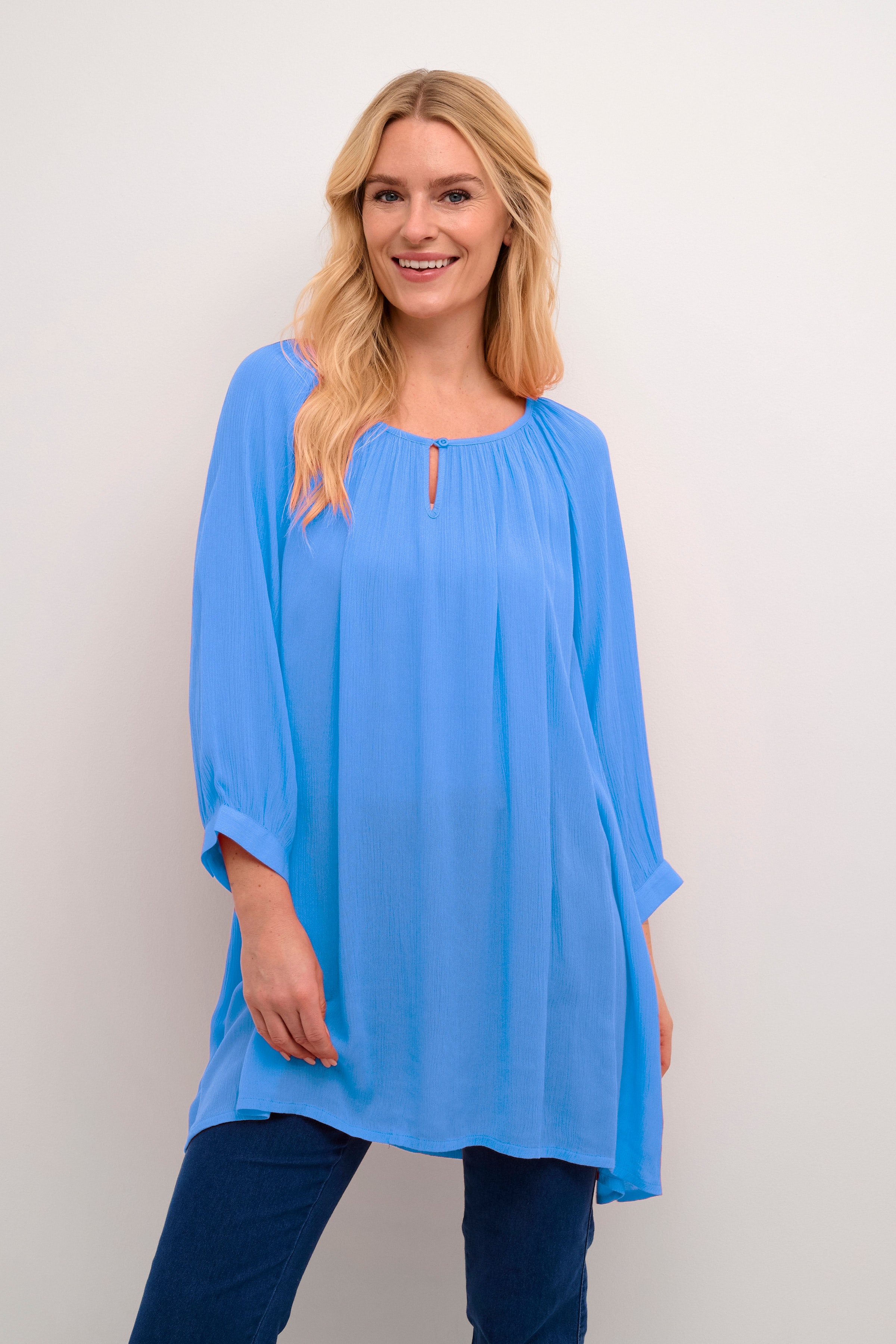 Amber Tunika LOOKBOOK FRONT 501030-174037