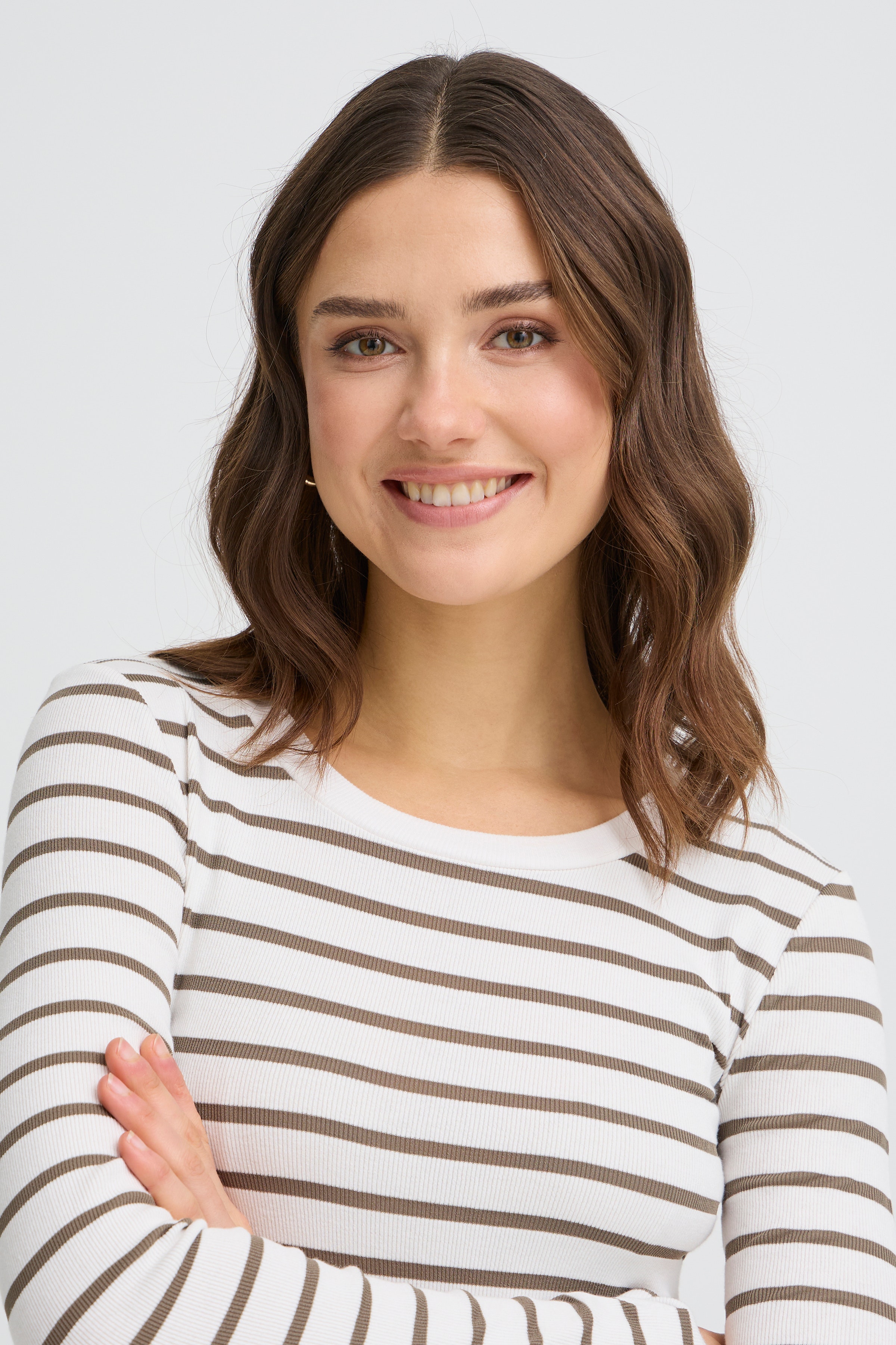 FRHIZAMOND Long sleeved T-shirt LOOKBOOK DETAIL 20615551-900008204