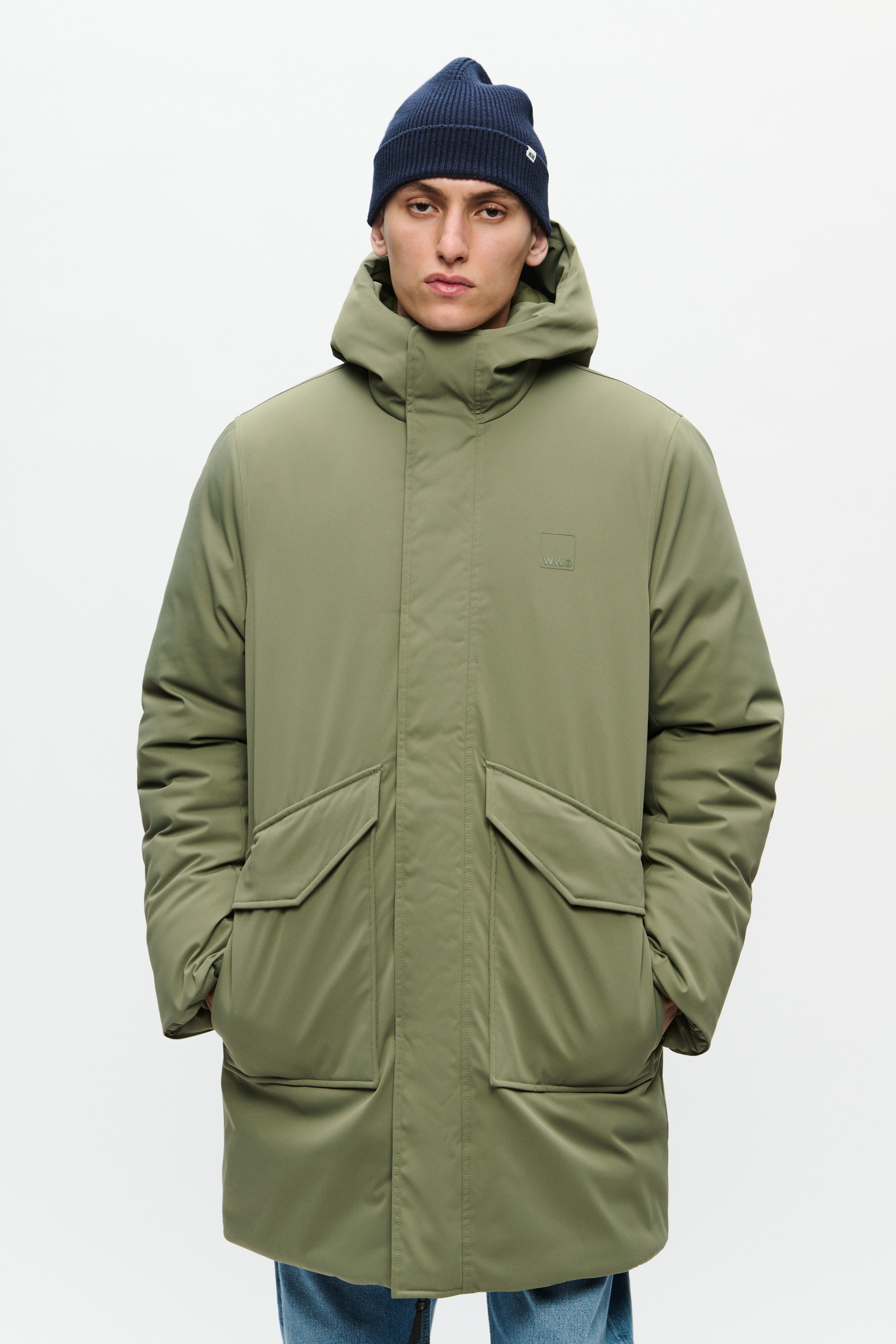 WWHanes Coat LOOKBOOK FRONT 30251652-180312