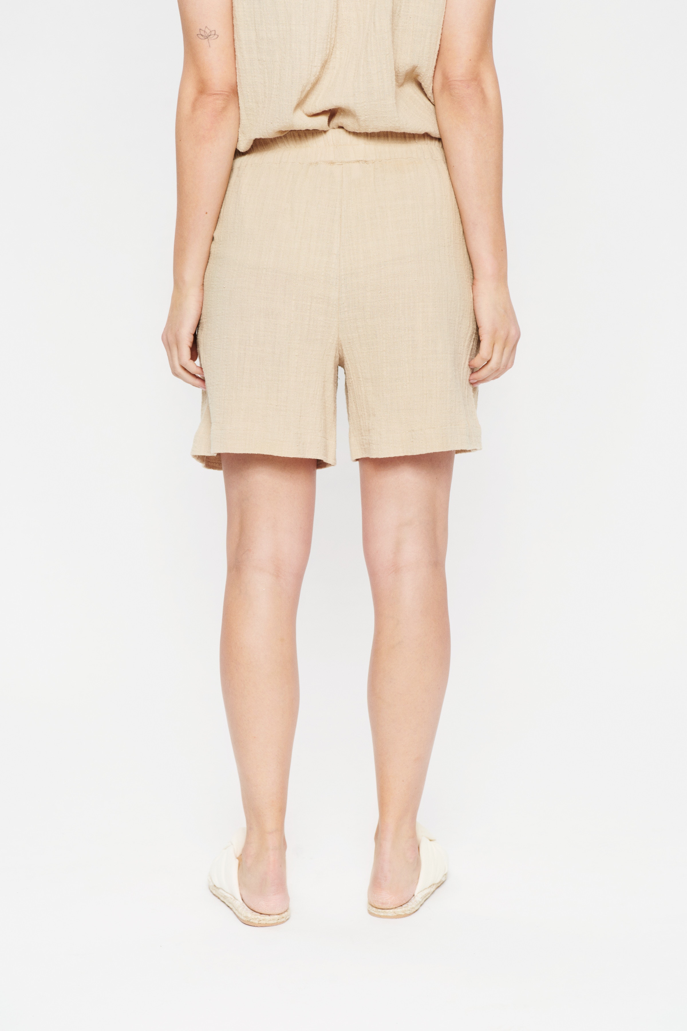 Shorts casual LOOKBOOK BACK 30511938-151116