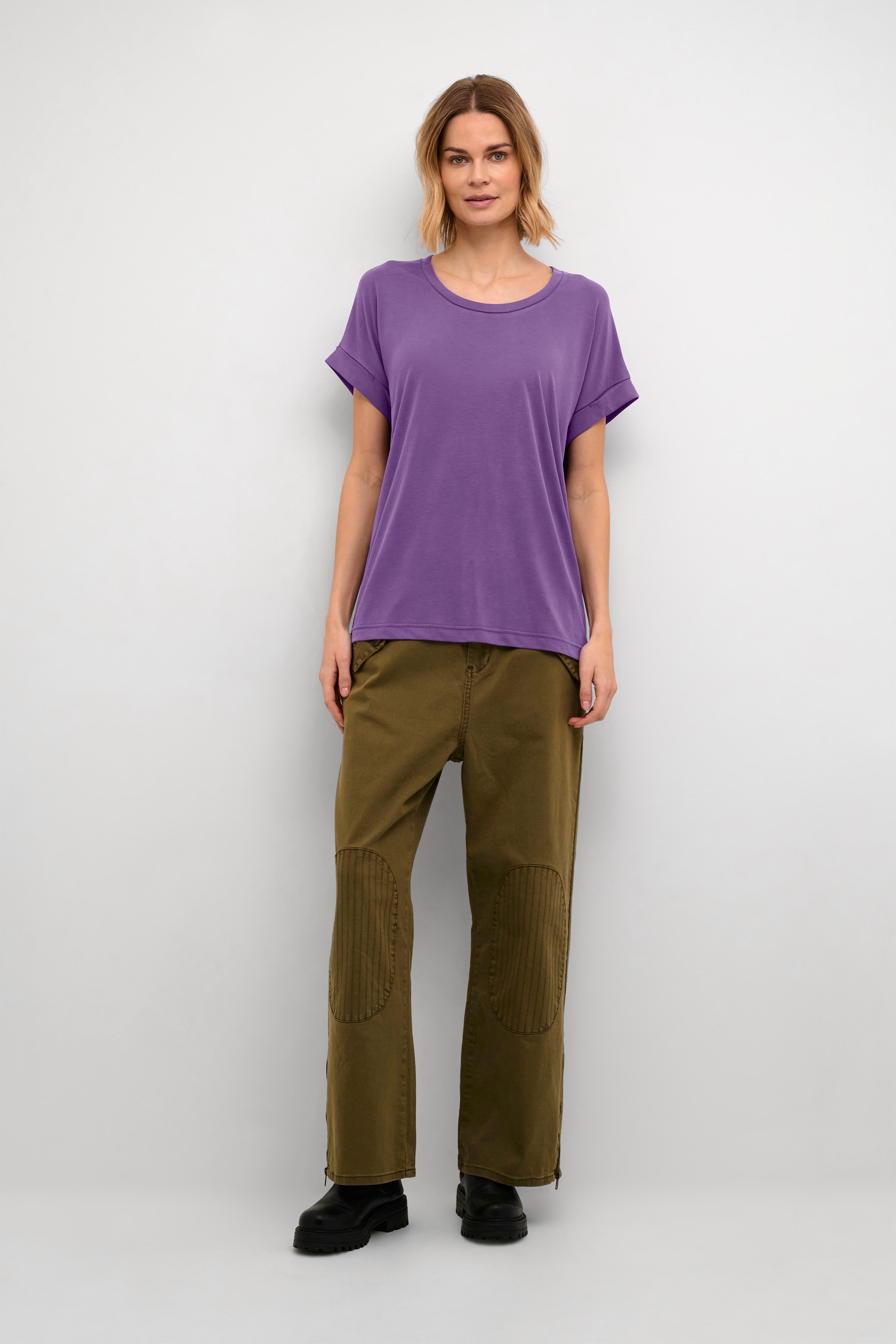 Kajsa T-shirt LOOKBOOK FRONT 50103468-183615