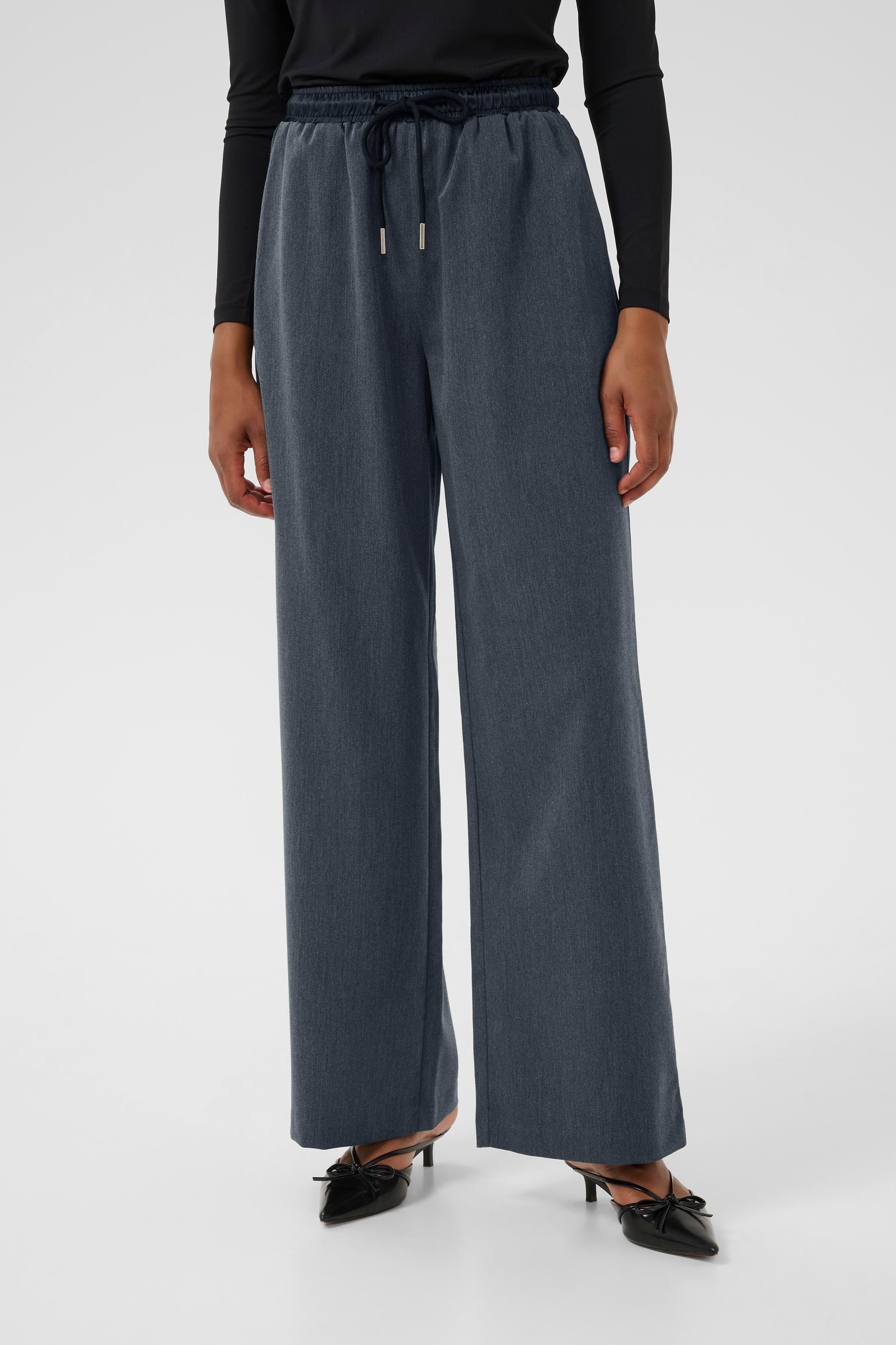 KAnevil Bukser LOOKBOOK FRONT 10510631-100125
