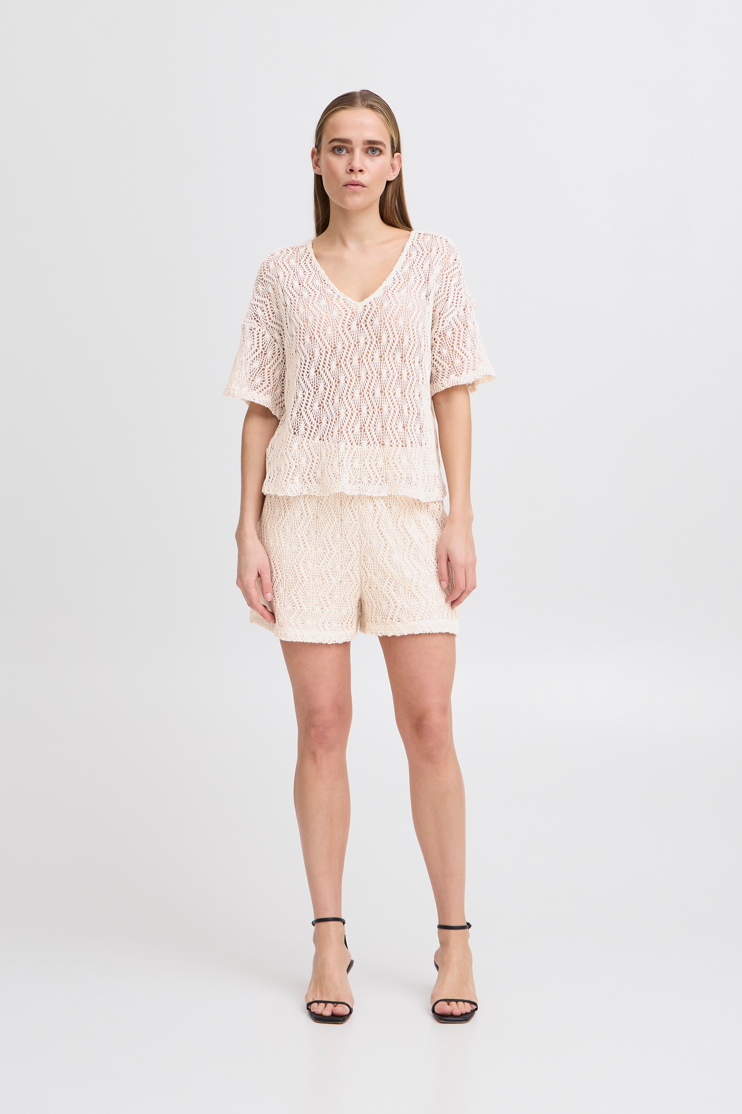IHNAONNA Shorts LOOKBOOK FRONT 20122740-130905