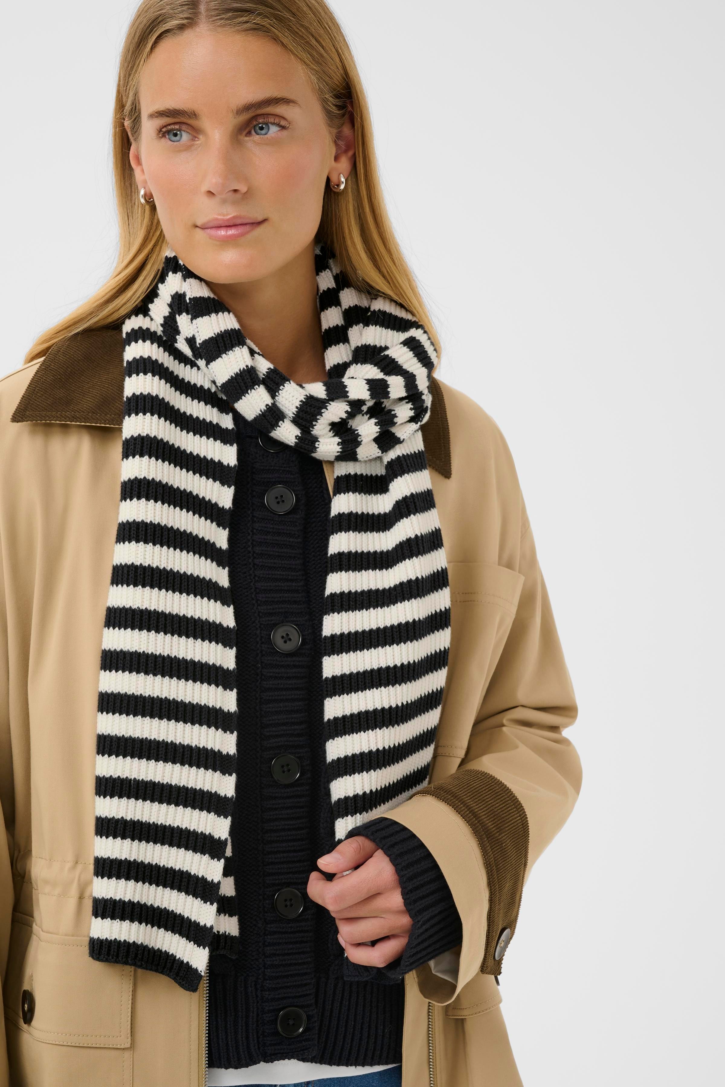 MarisaPW Skjerf LOOKBOOK DETAIL 30310310-304570