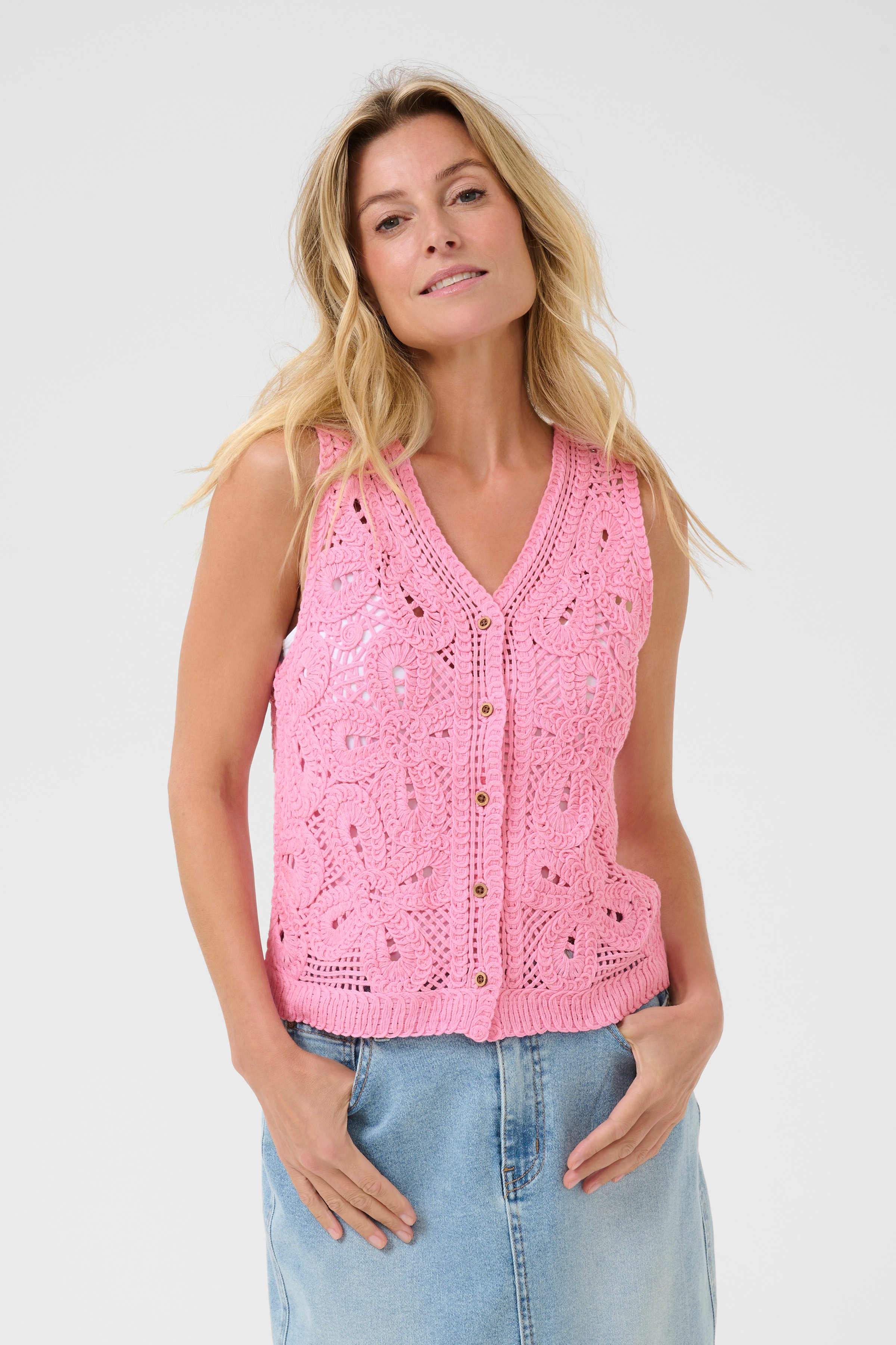 CRKittie Slipover LOOKBOOK FRONT 10613707-152215