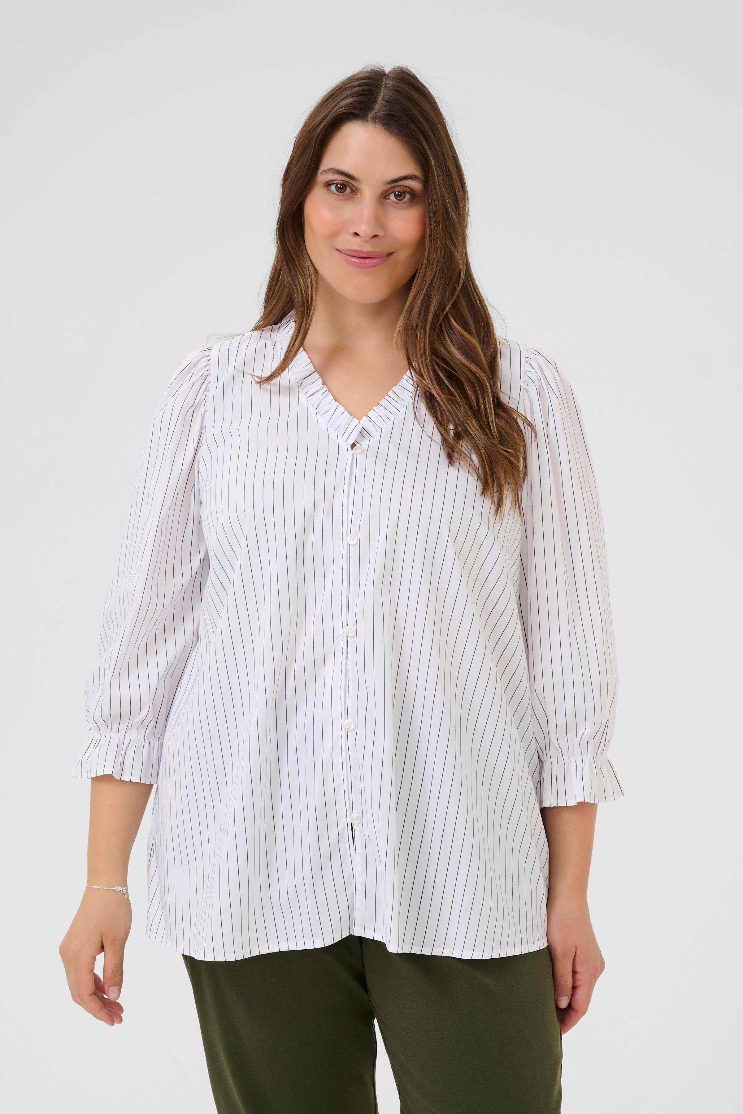 KClenia Bluse LOOKBOOK FRONT 10583927-108949