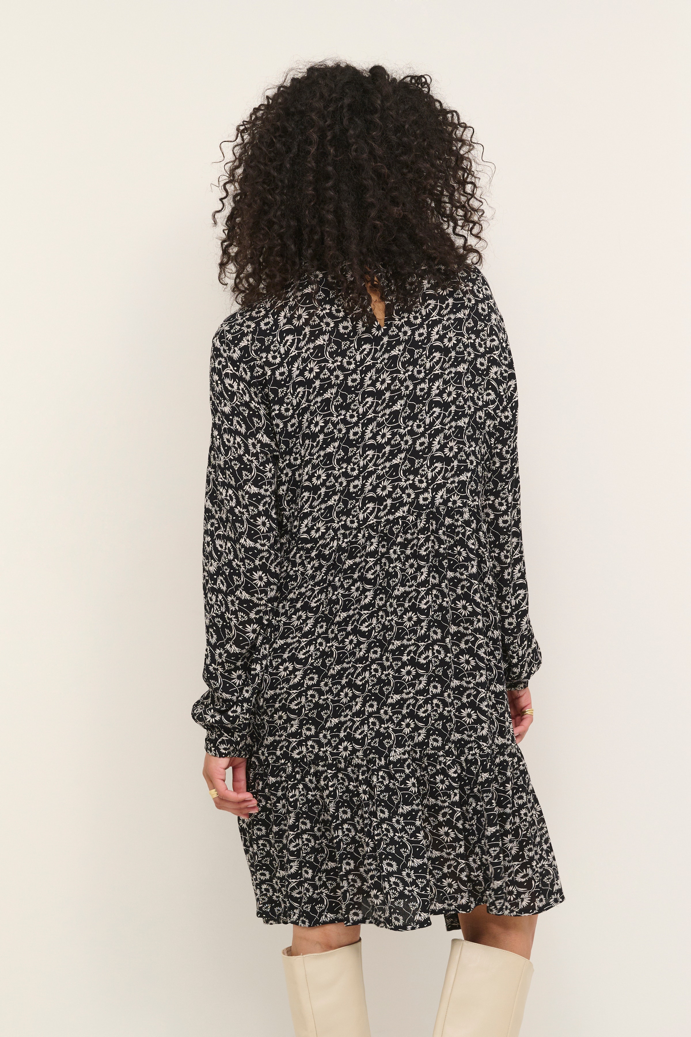 KAriani Kjole LOOKBOOK BACK 10507188-103790