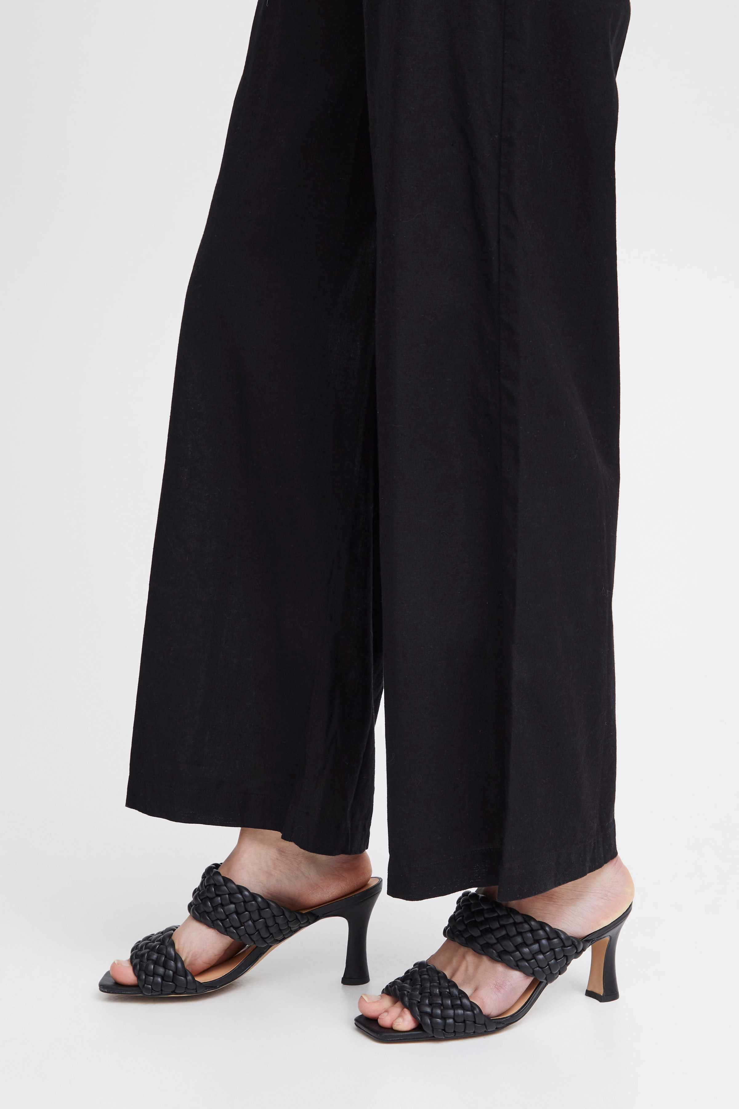 FRMADDIE Trousers LOOKBOOK DETAIL 20614576-200113