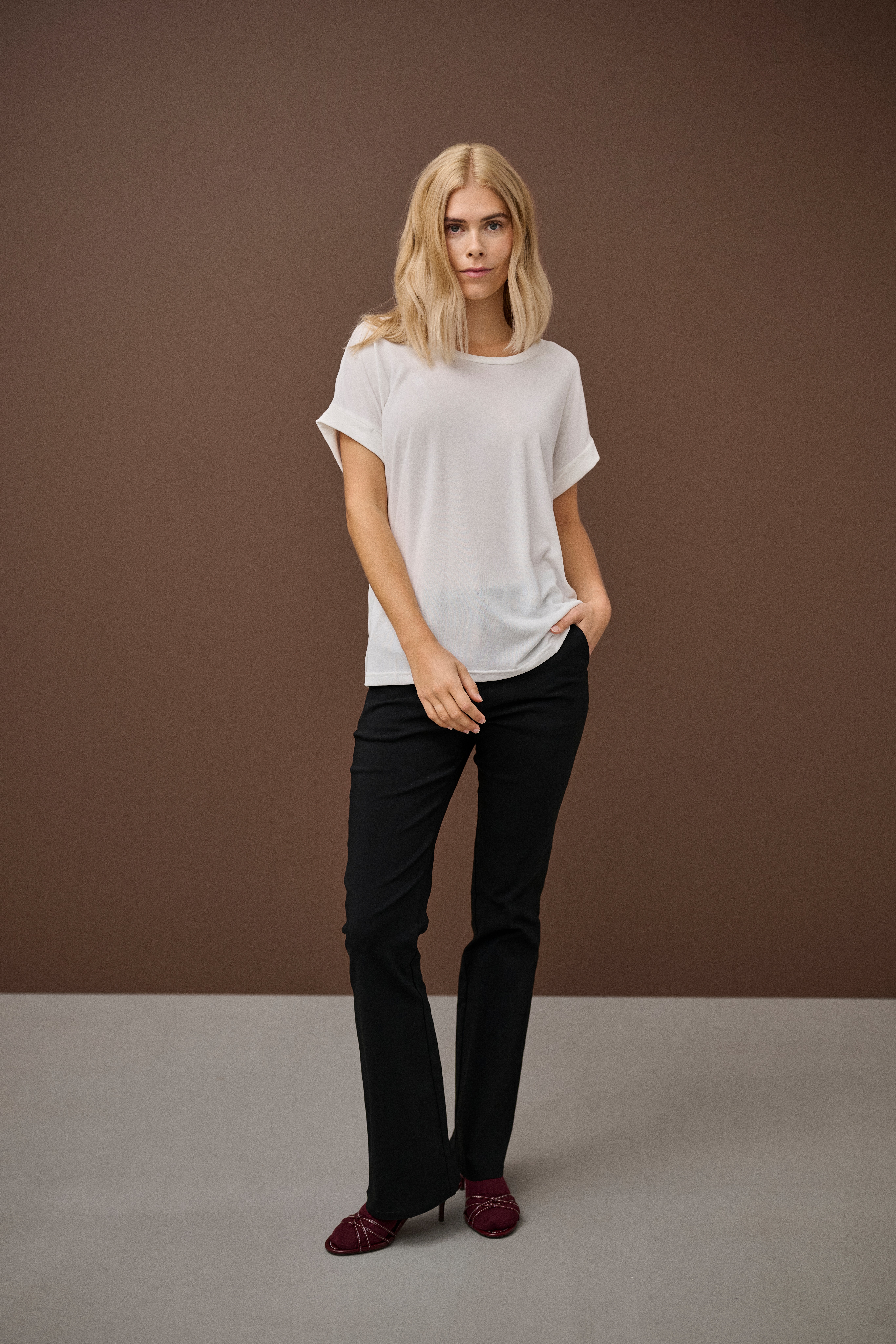 Kurzarm T-Shirt LOCATION NONE 50103468-5102104