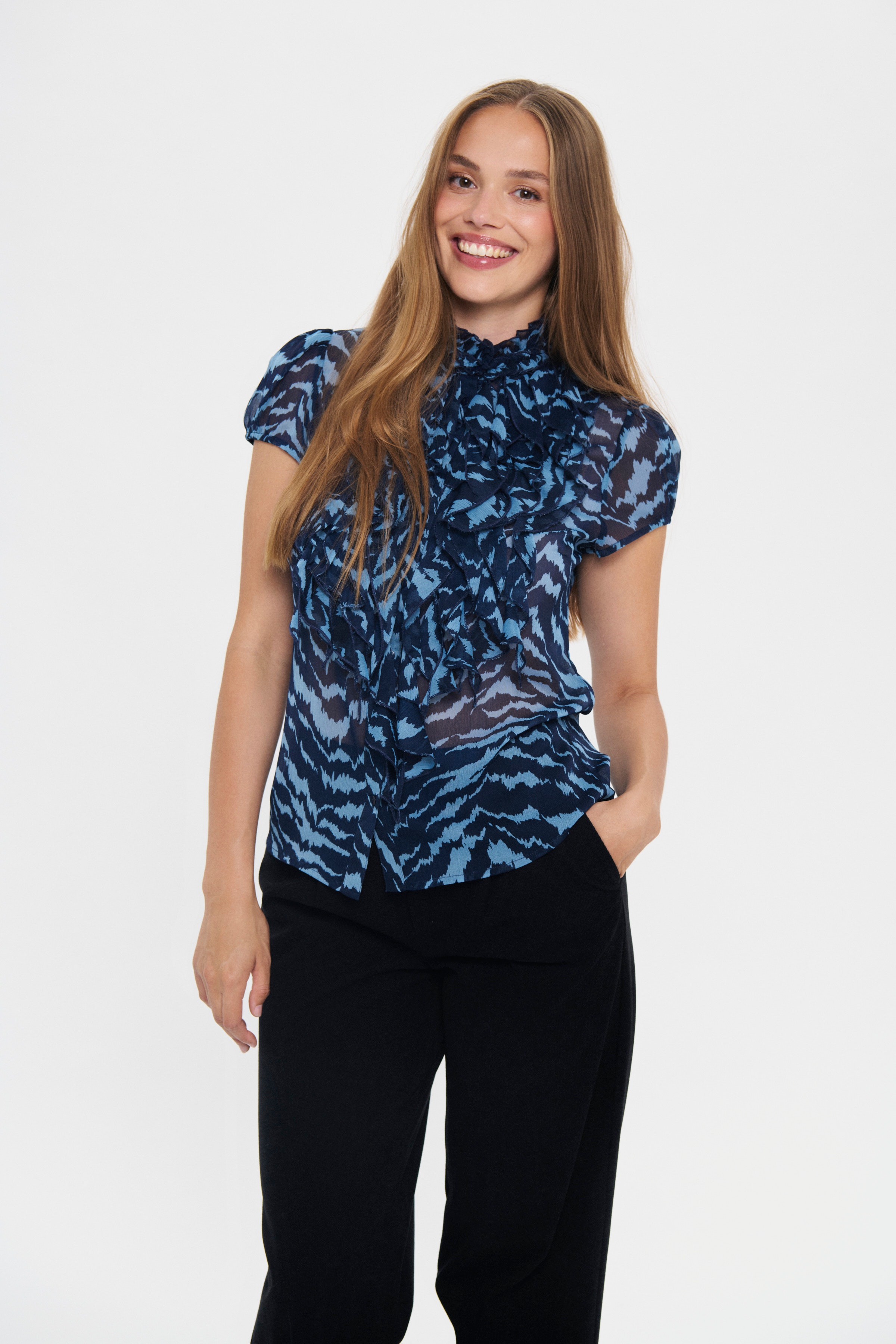 LiljaSZ Skjorta LOOKBOOK FRONT 30512464-304347
