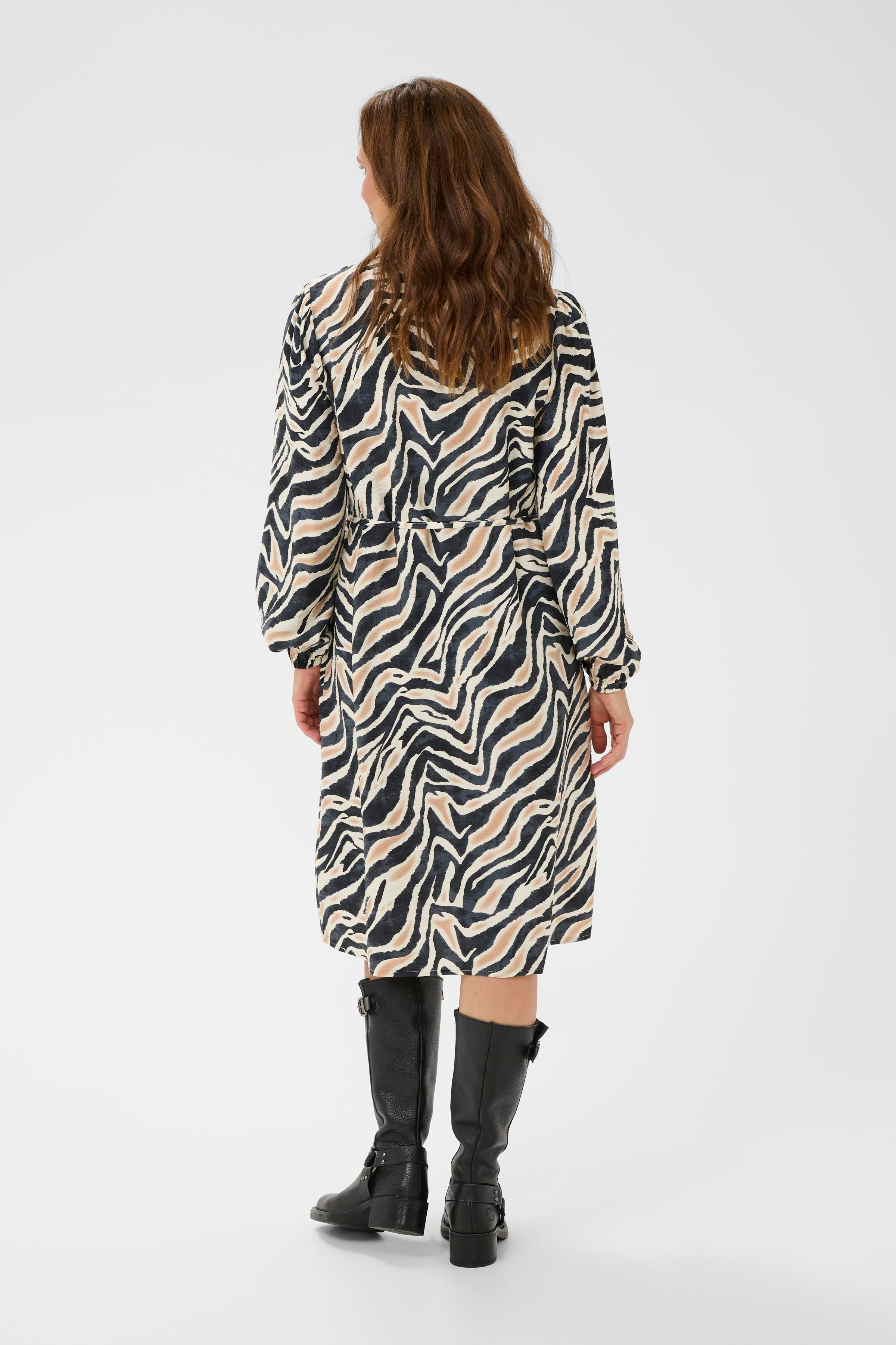 BPaurea Dress LOOKBOOK BACK 40200099-109142