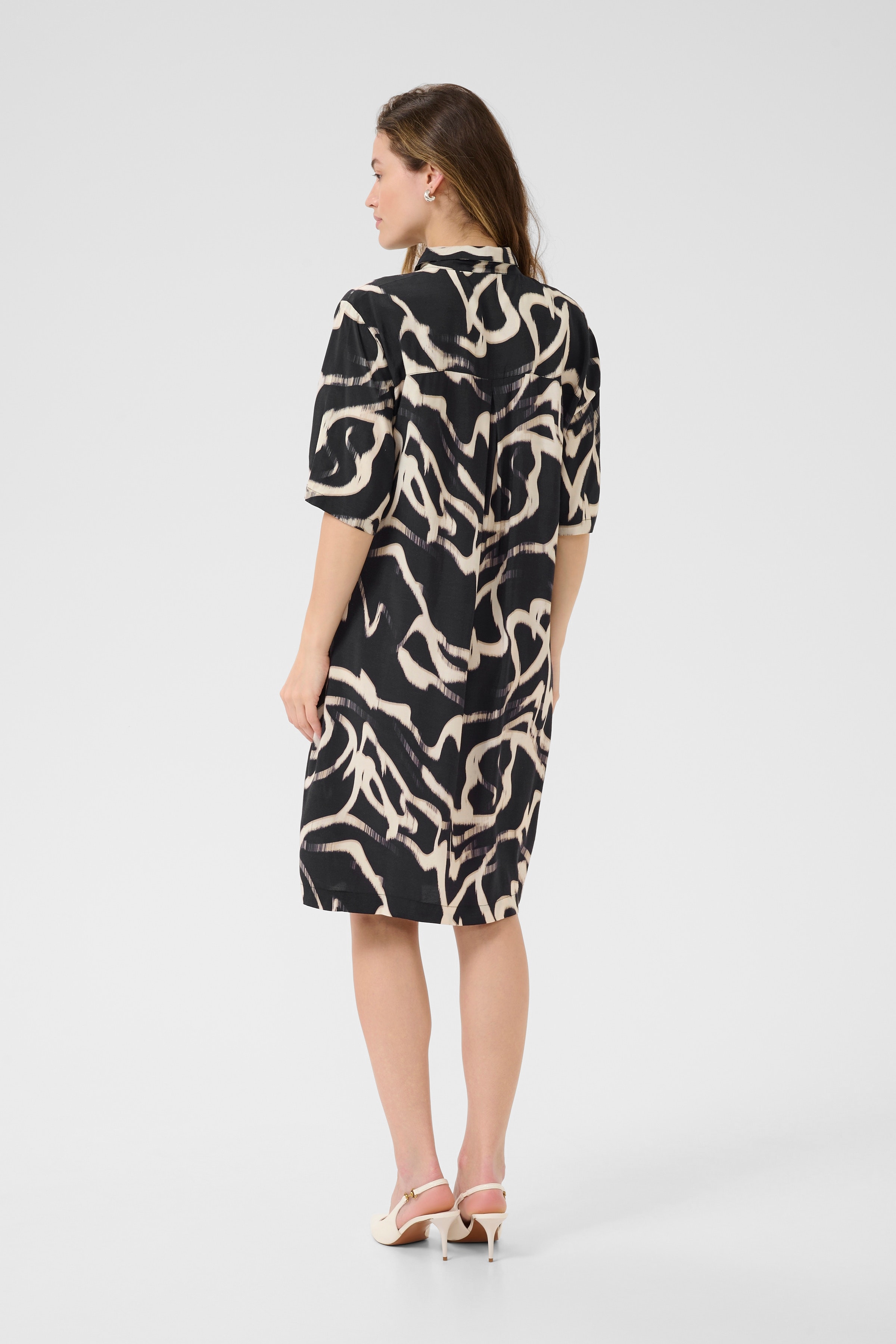 KAmartha Jurk LOOKBOOK BACK 10510099-107701