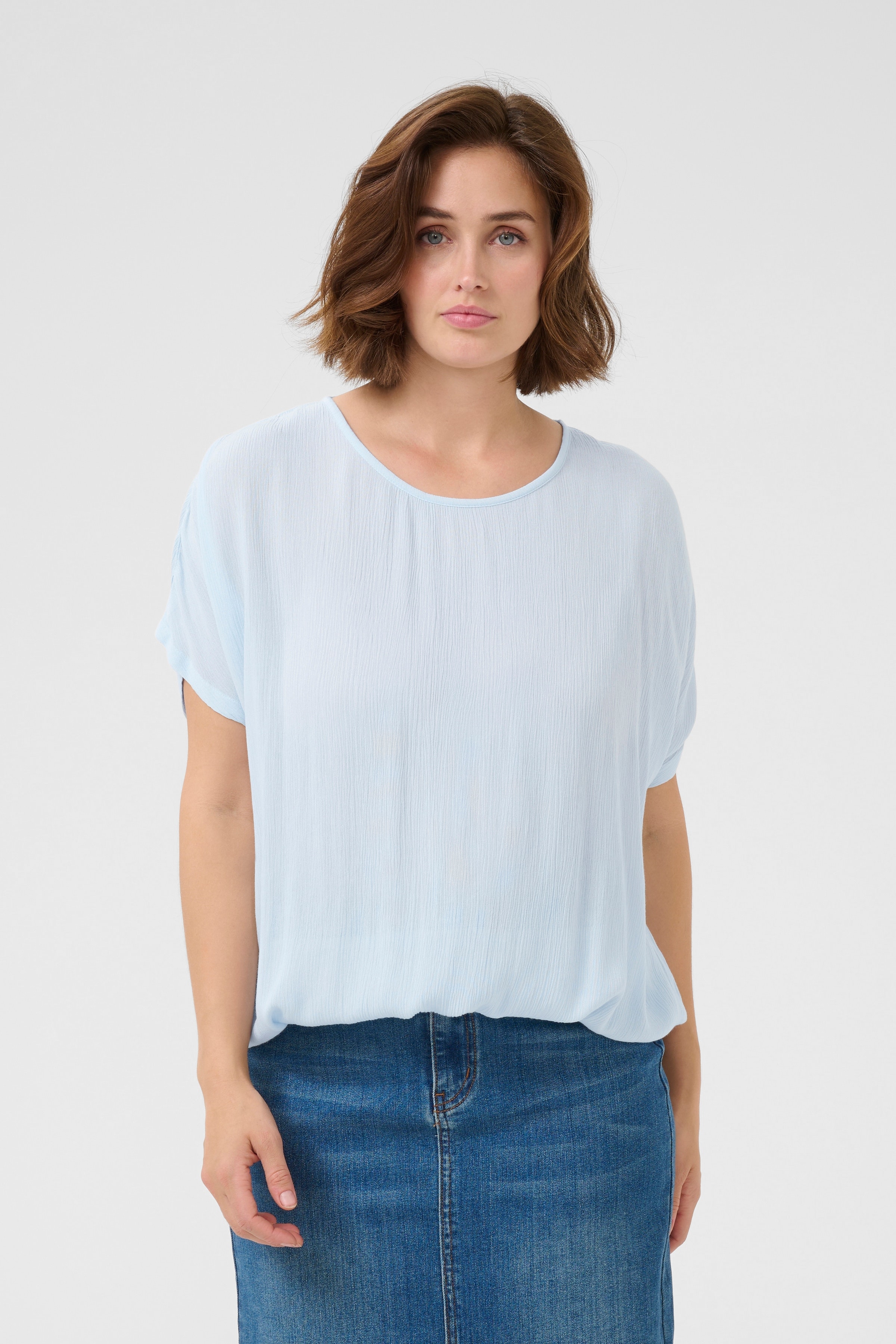 KAamber Bluse LOOKBOOK FRONT 10500781-144005