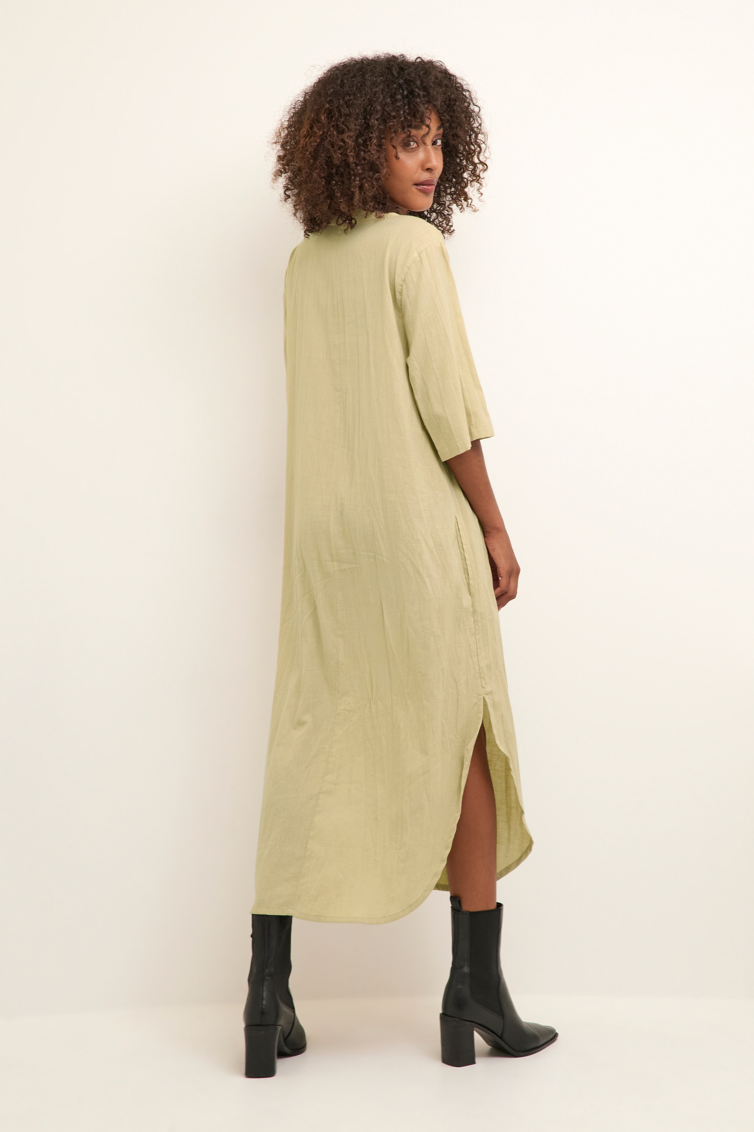 KAmajse Kjole LOOKBOOK BACK 10507391-151305