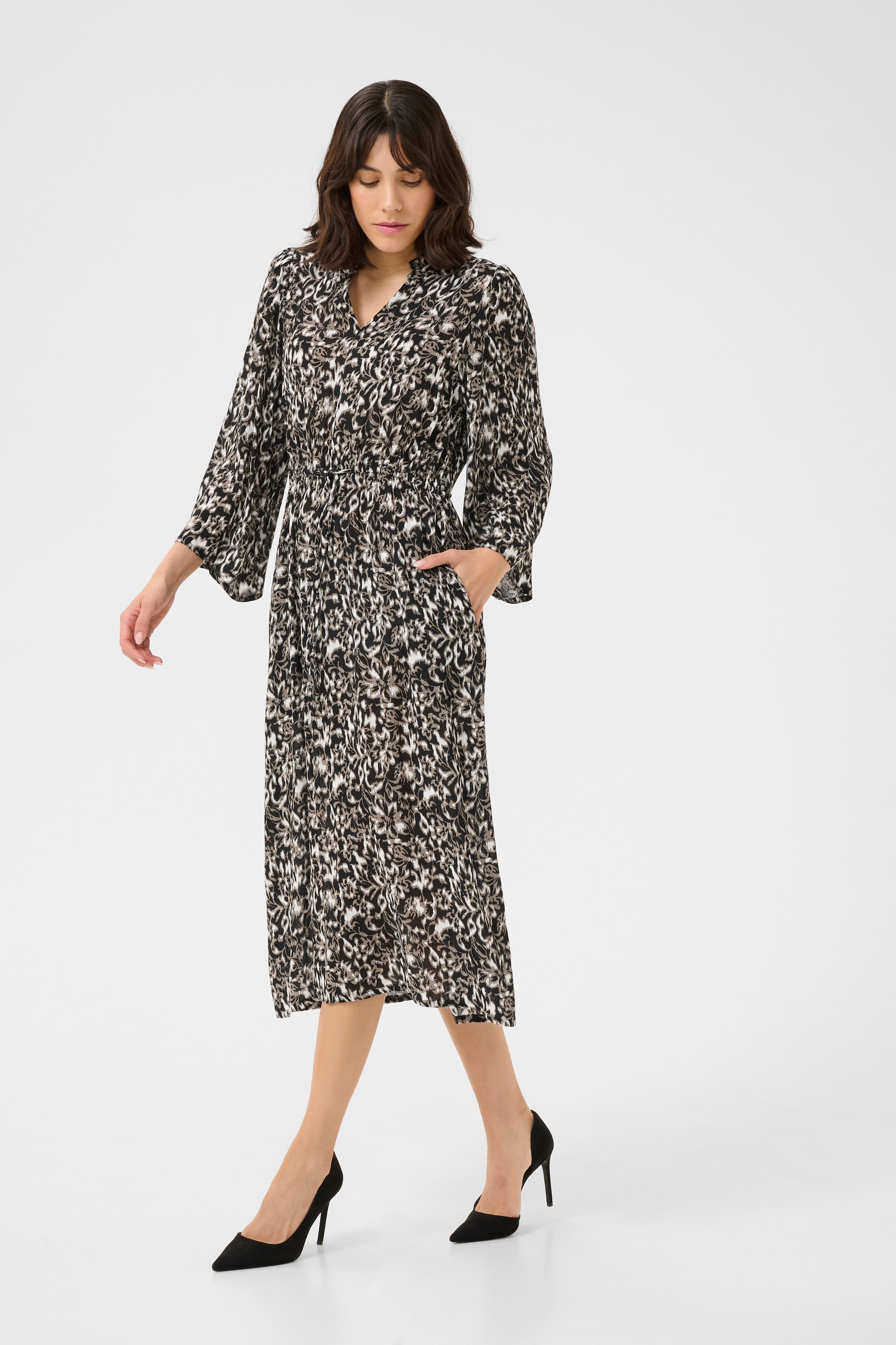 KAamber Kjole LOOKBOOK FRONT 10509534-106991