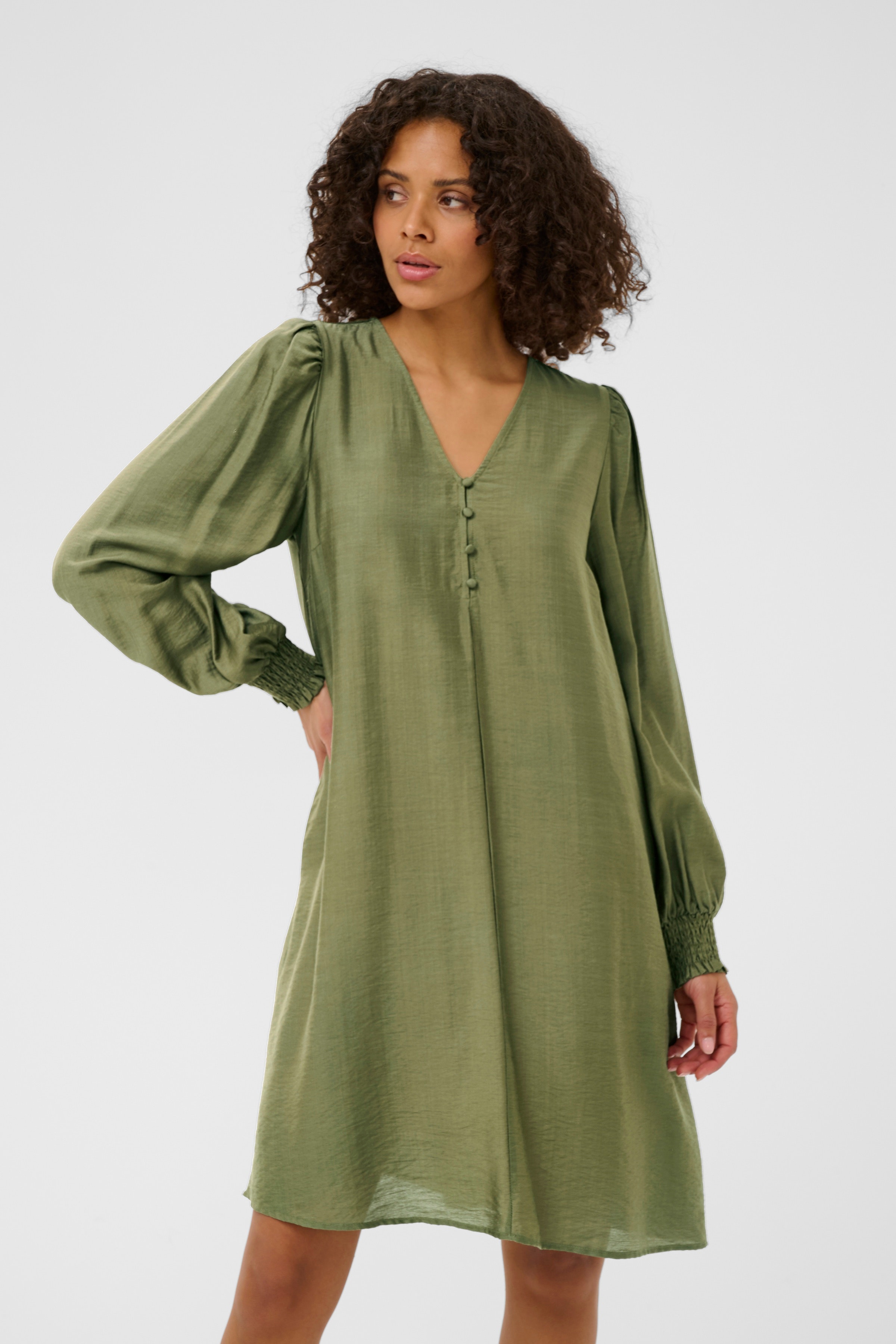 KAlufia Kjole LOOKBOOK FRONT 10511105-170517