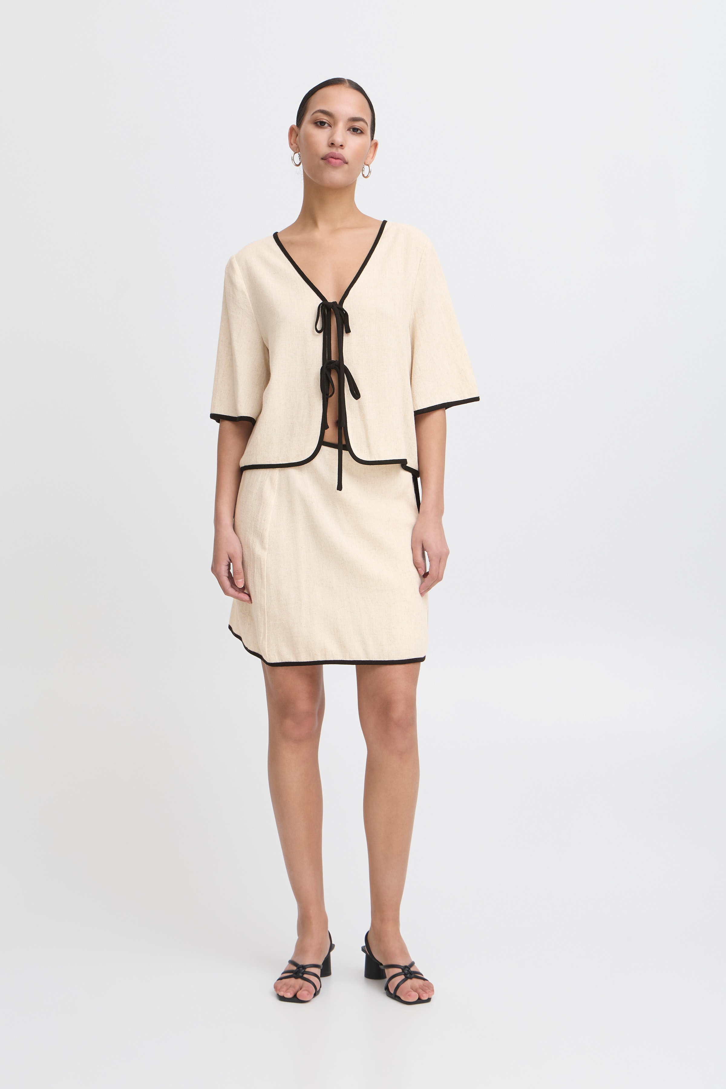 IHTACITA Skjørt LOOKBOOK FRONT 20123341-1309071