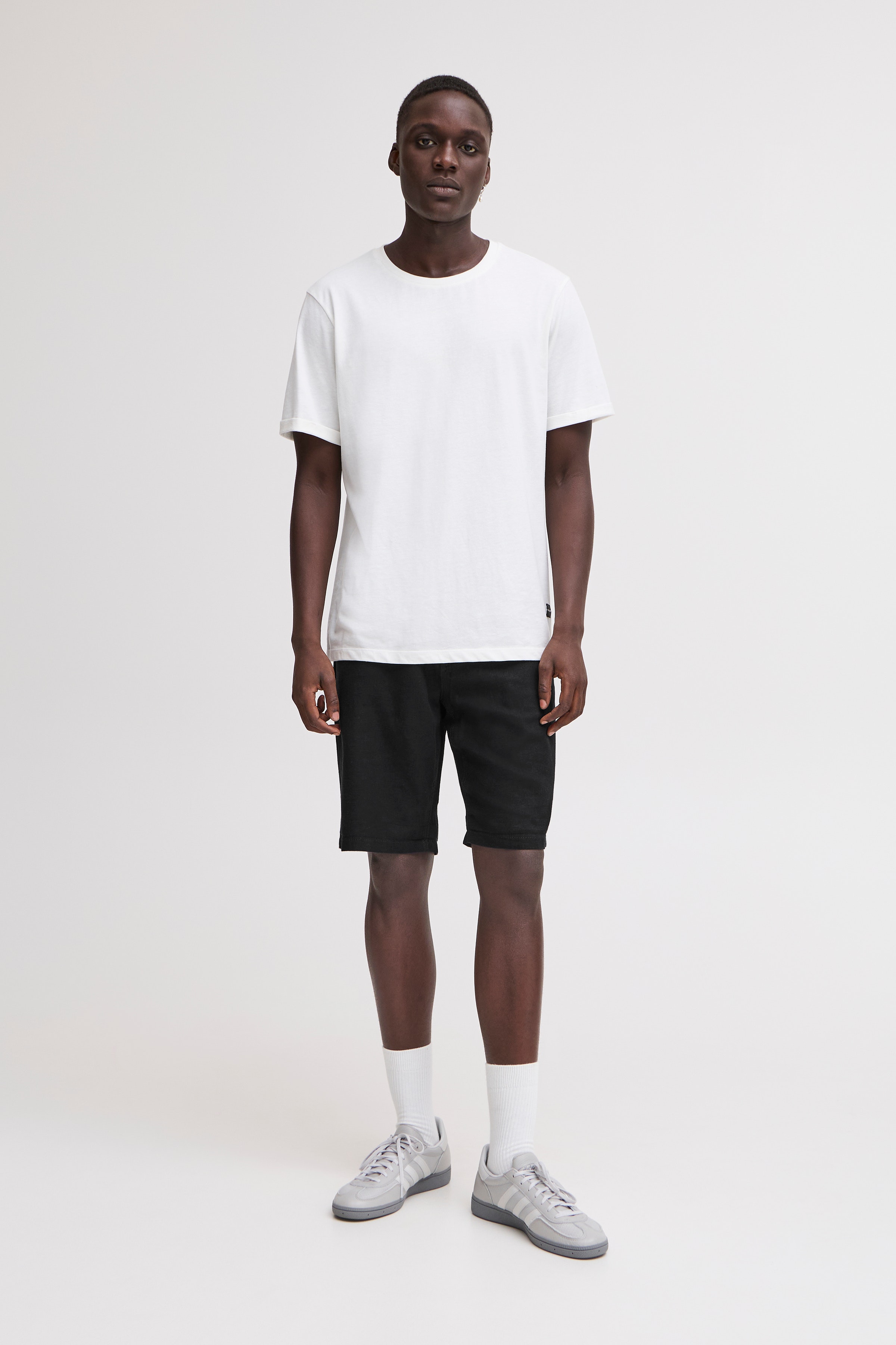 Shorts casual LOOKBOOK FRONT 20717870-194007