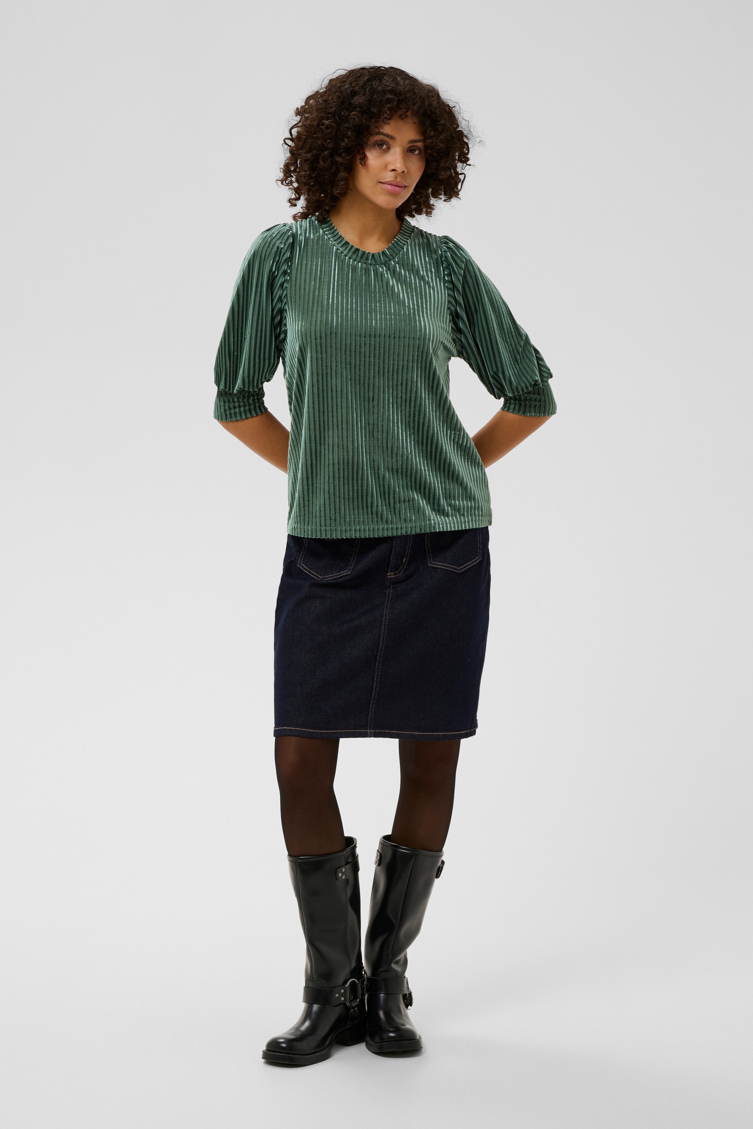 KAcaca Blouse LOOKBOOK FRONT 10503887-106796