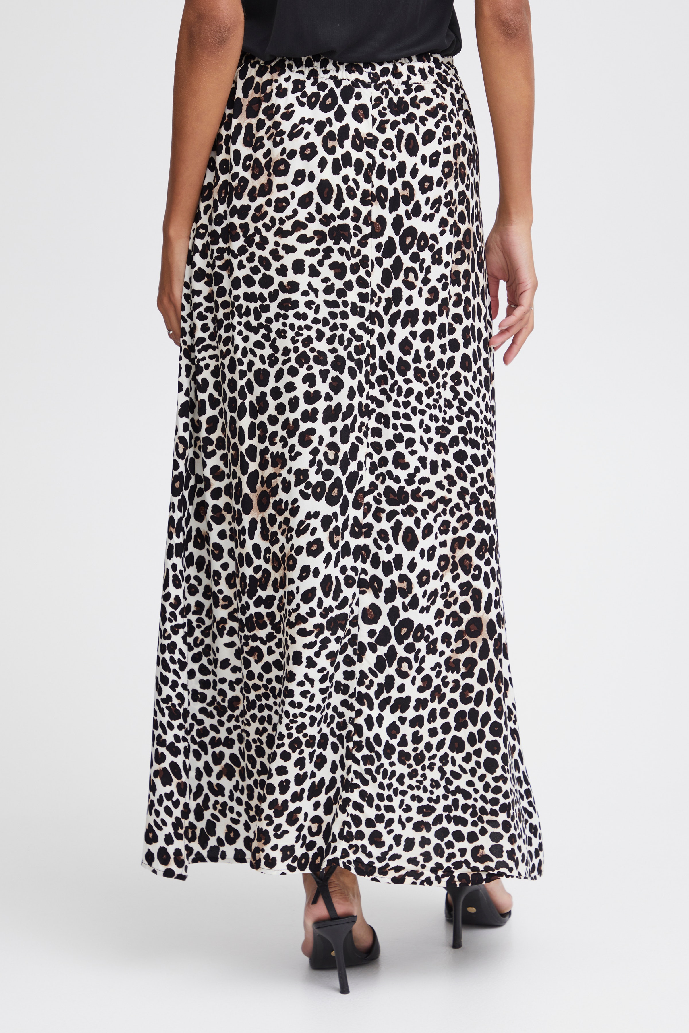 BYMMJOELLA Rock LOOKBOOK BACK 20814543-202956