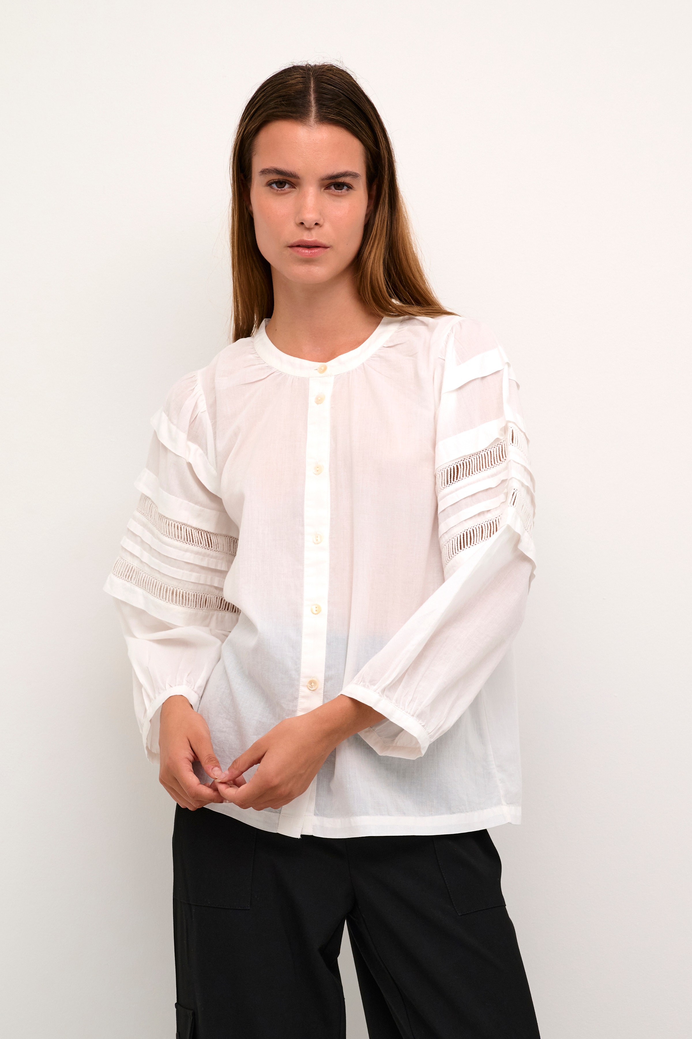 OmmiKB Blouse LOOKBOOK FRONT 10104997-110601